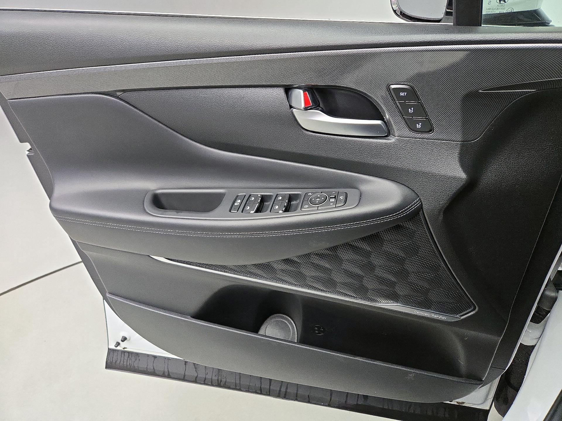 Thumbnail: 2023 Hyundai Santa Fe - 12