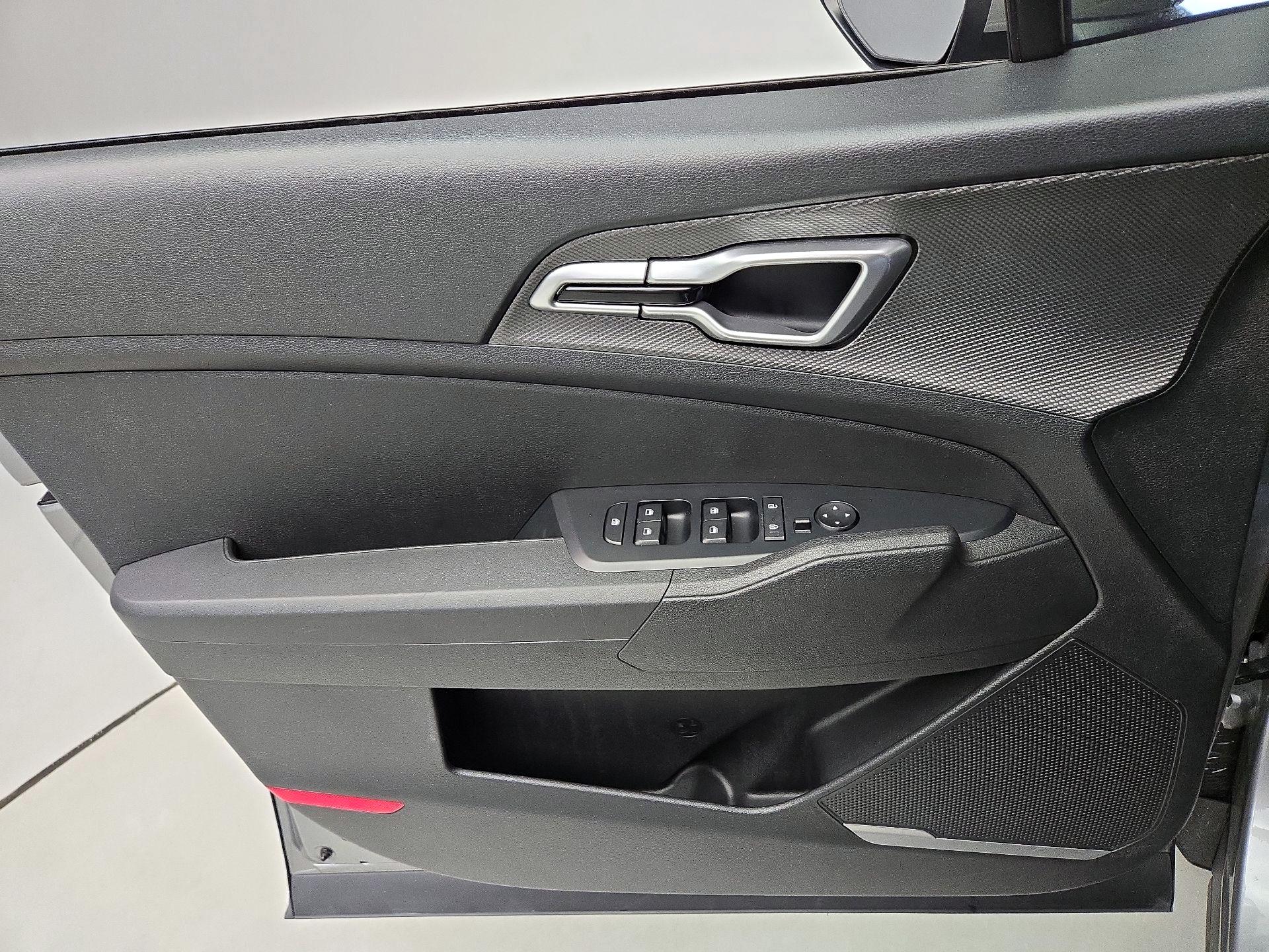 Thumbnail: 2024 Kia Sportage - 12