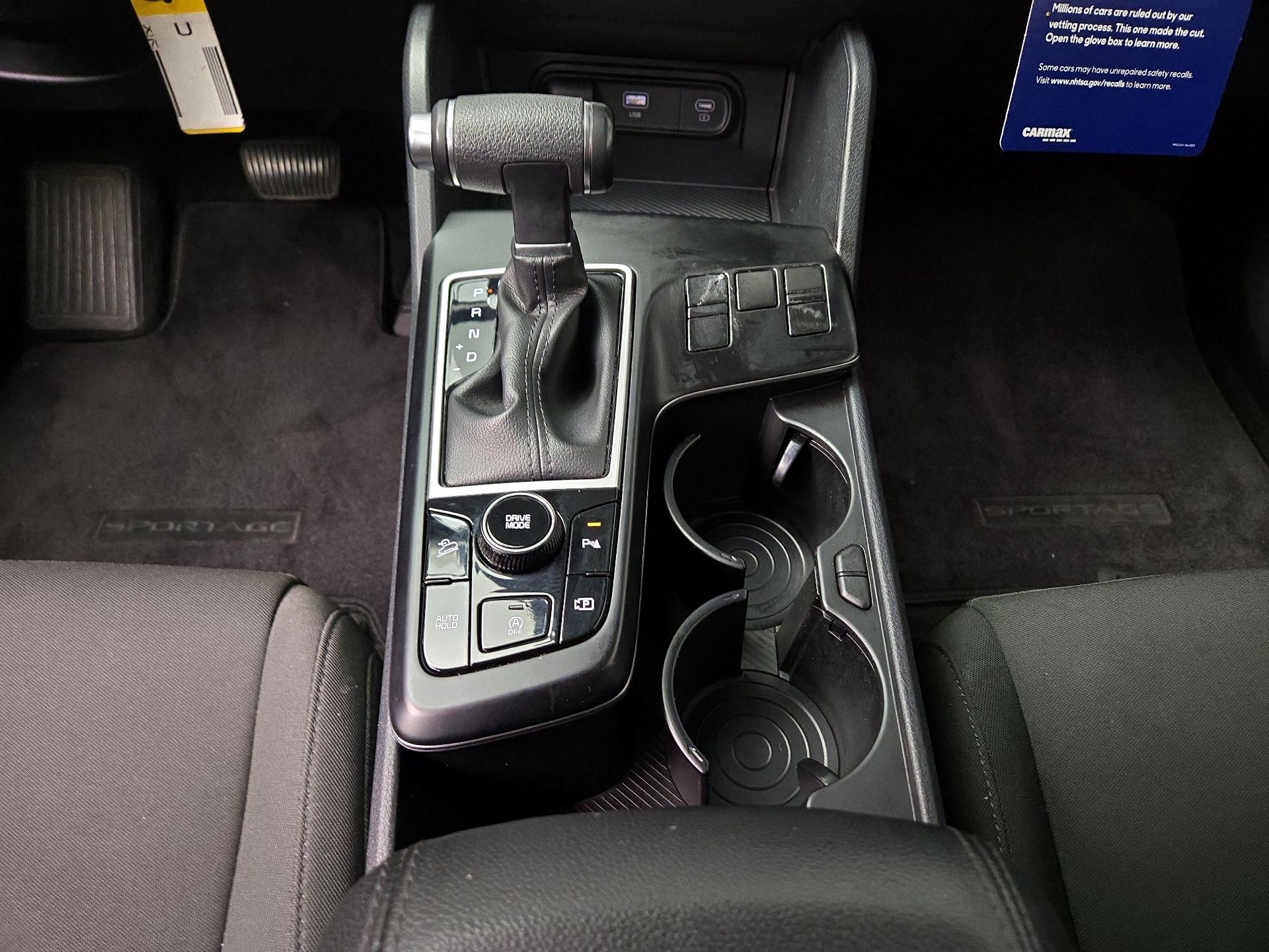 Thumbnail: 2024 Kia Sportage - 17