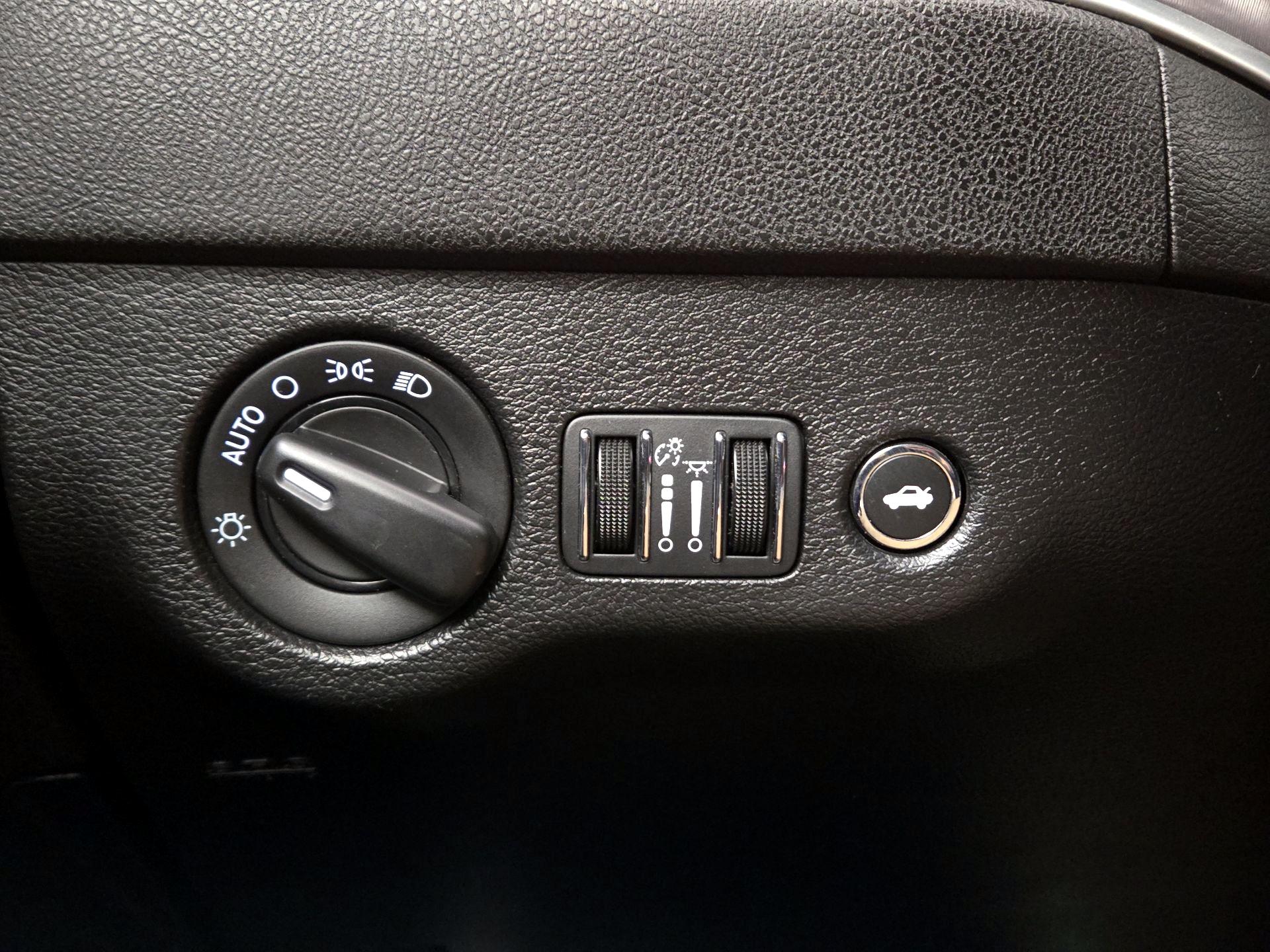 Thumbnail: 2022 Dodge Charger - 13