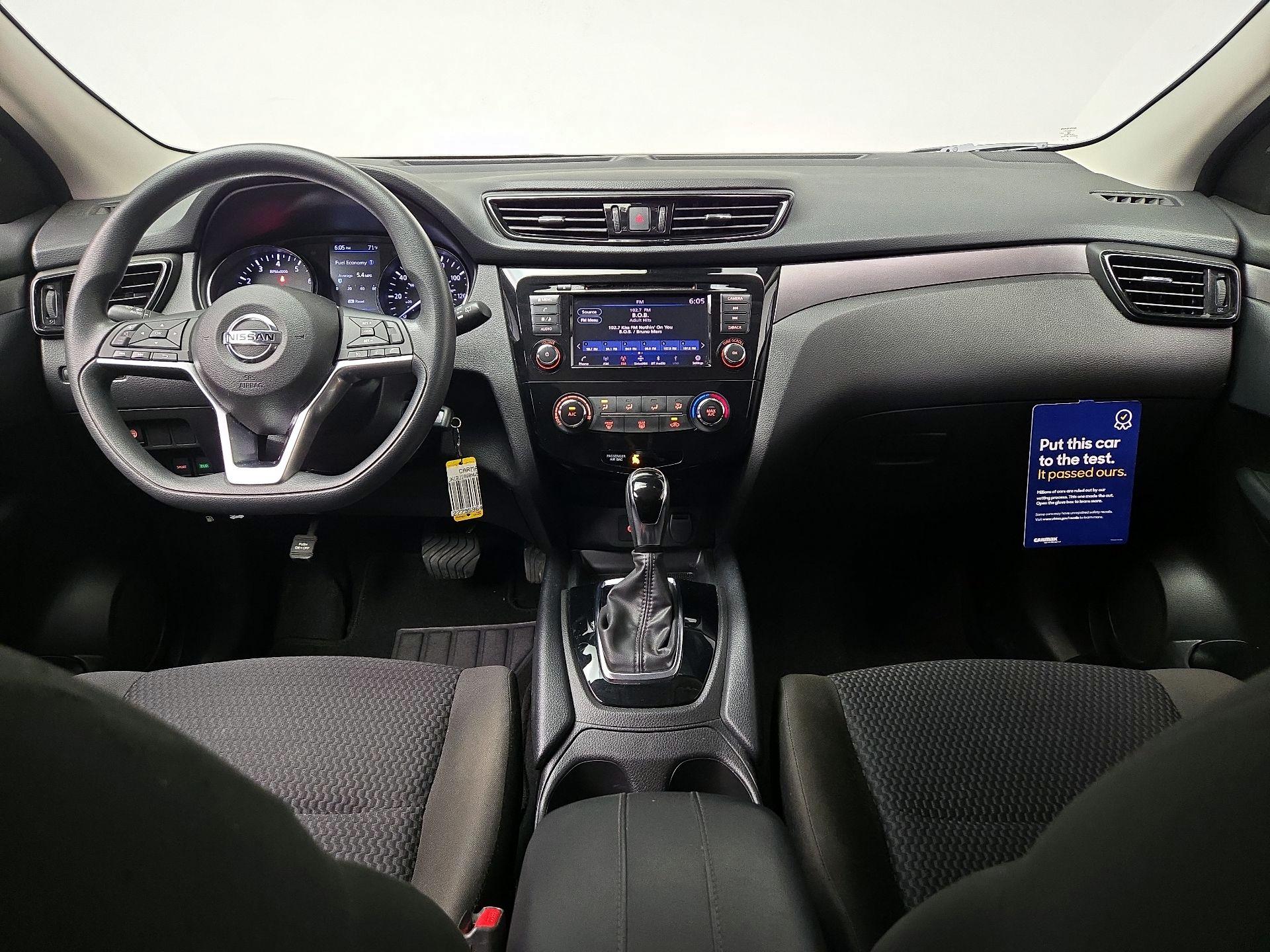 Thumbnail: 2022 Nissan Rogue Sport - 9