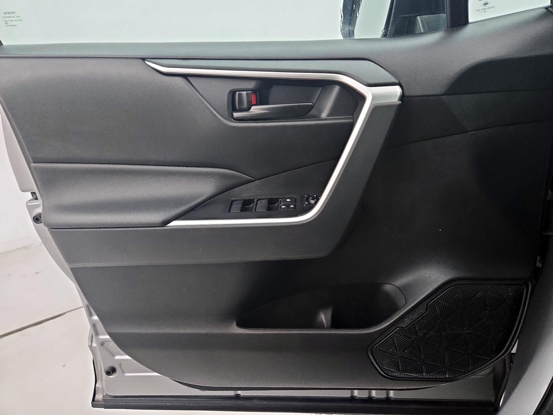 Thumbnail: 2024 Toyota RAV4 - 12