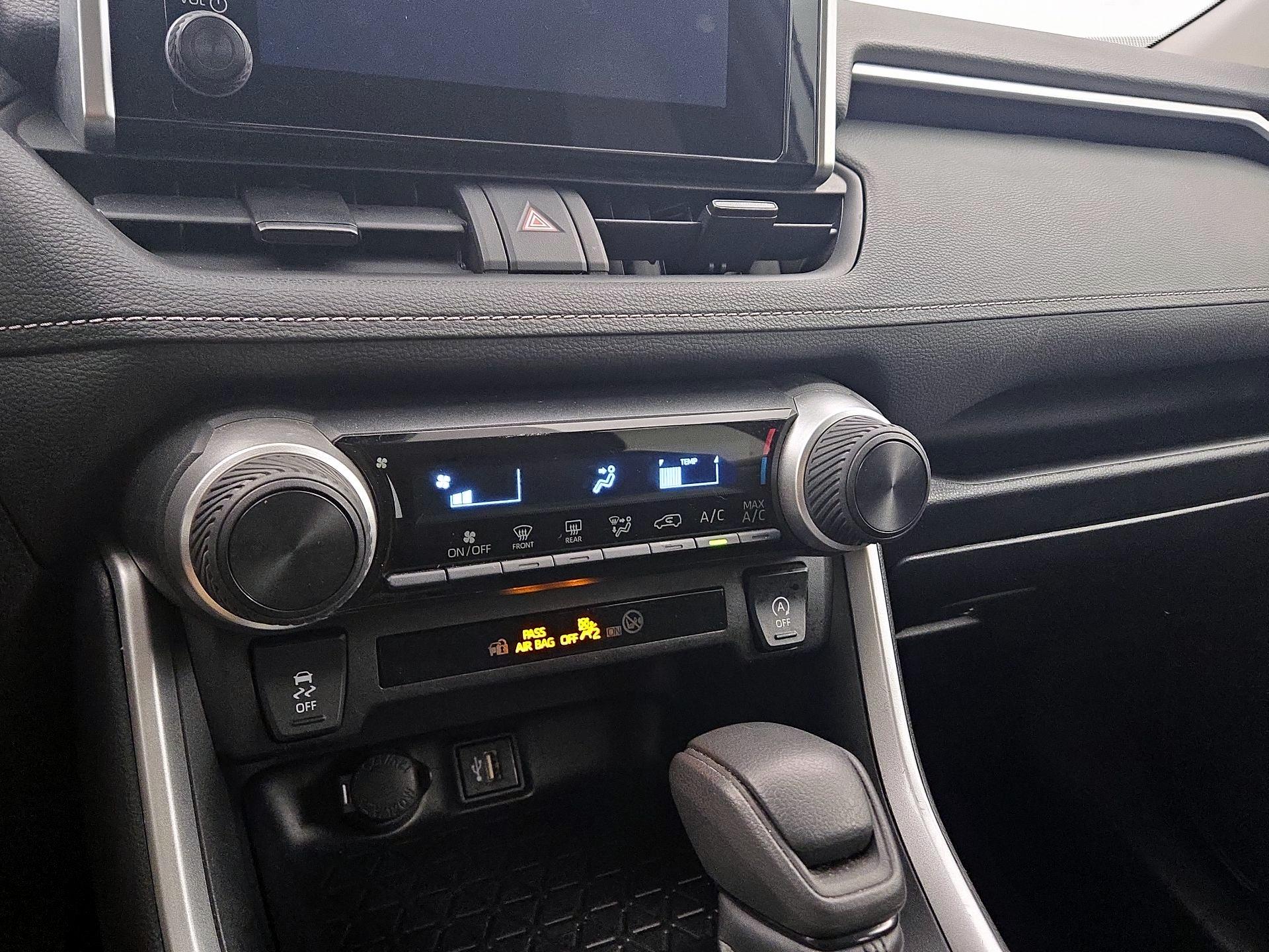 Thumbnail: 2024 Toyota RAV4 - 16