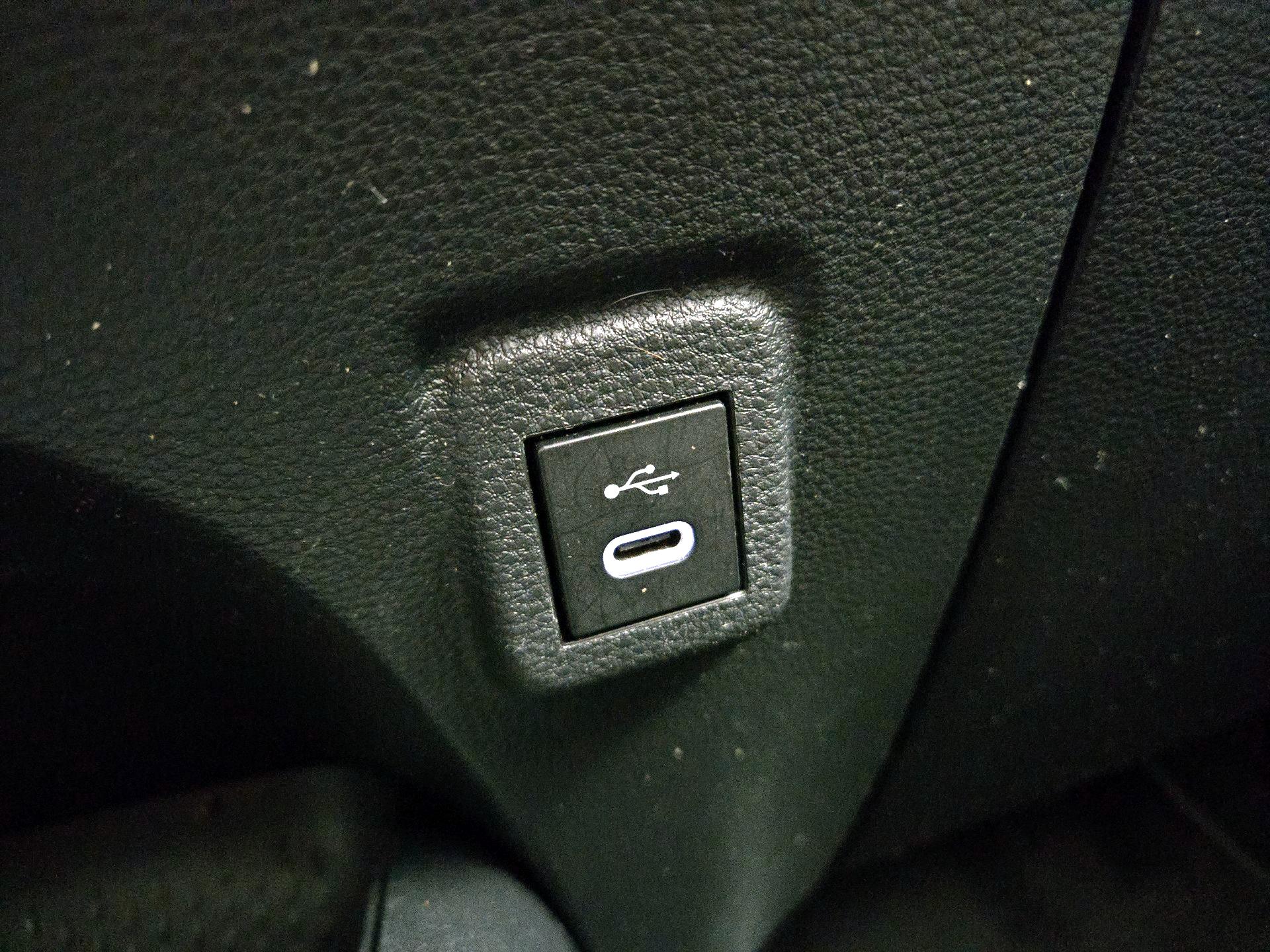 Thumbnail: 2023 Toyota Corolla - 19