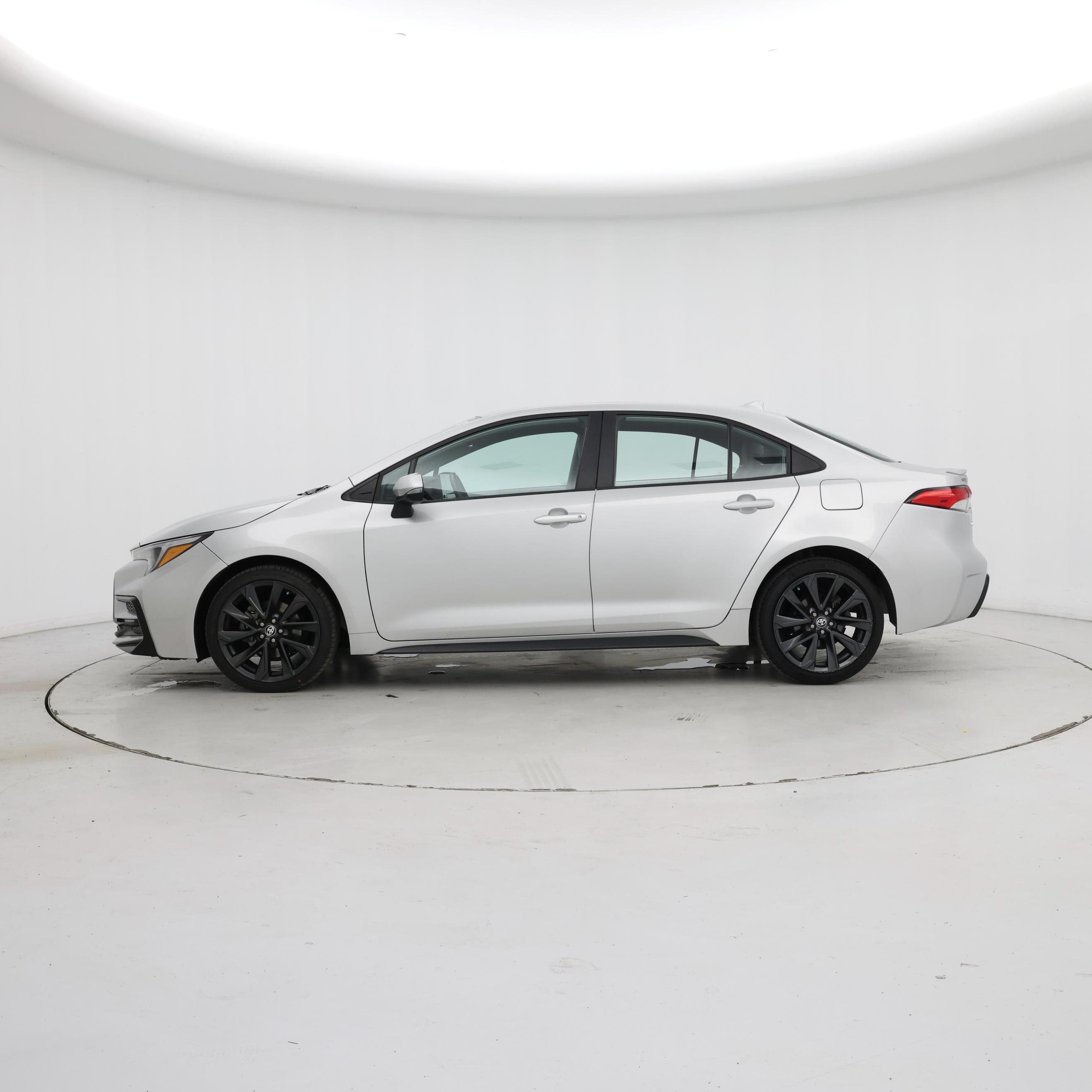 Thumbnail: 2023 Toyota Corolla - 3