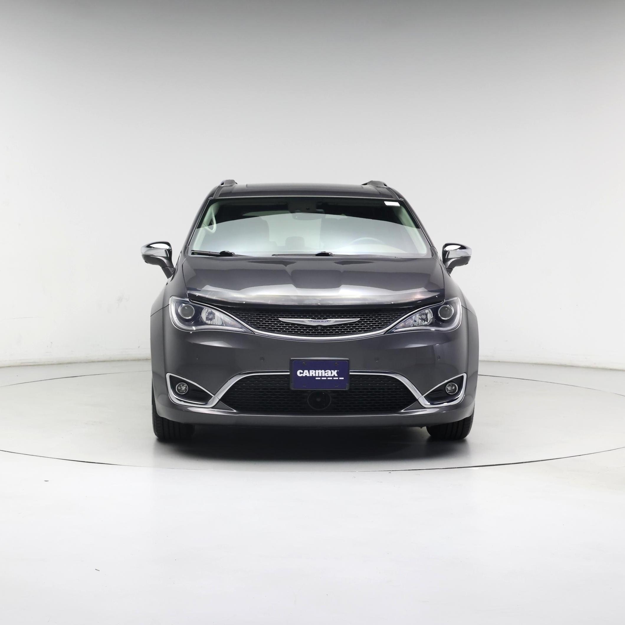 Thumbnail: 2017 Chrysler Pacifica - 5