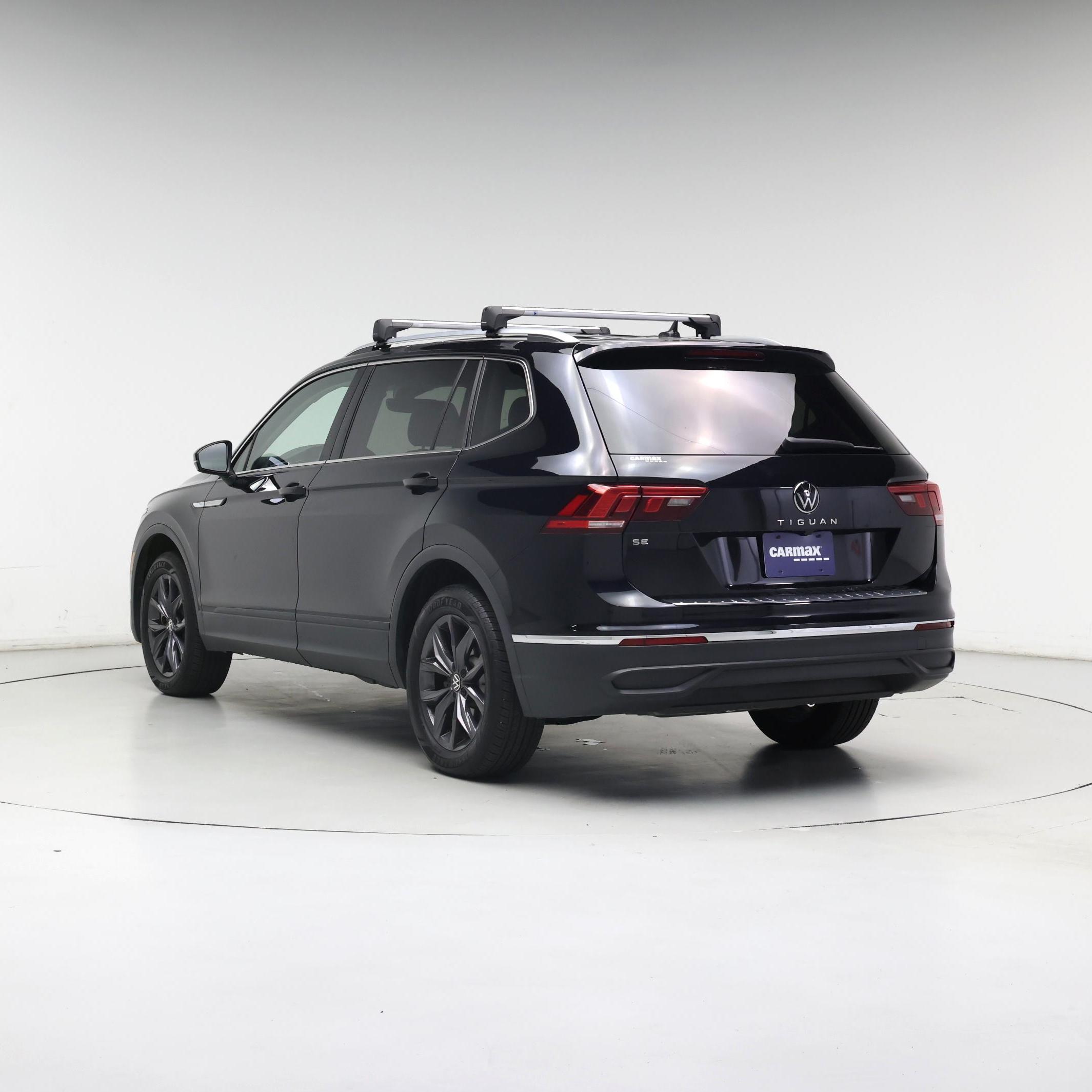 Thumbnail: 2023 Volkswagen Tiguan - 2