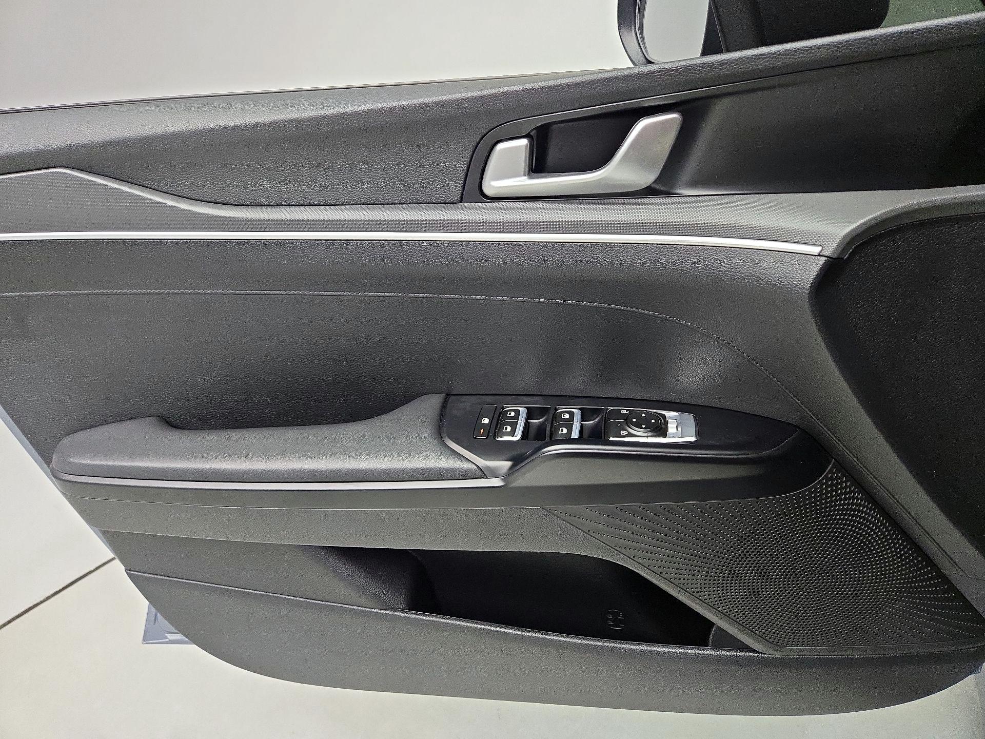 Thumbnail: 2021 Kia K5 - 12