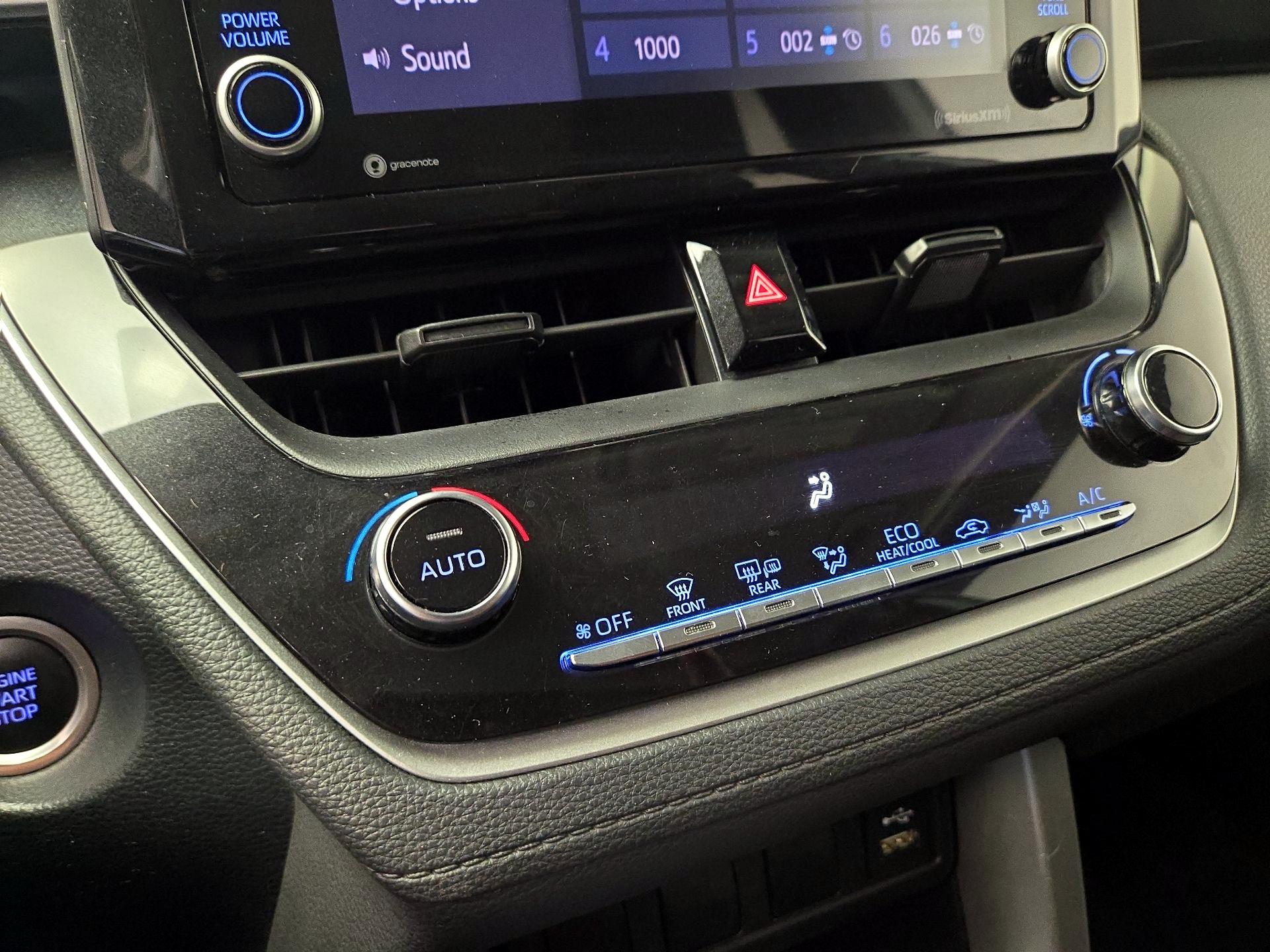 Thumbnail: 2022 Toyota Corolla Cross - 16