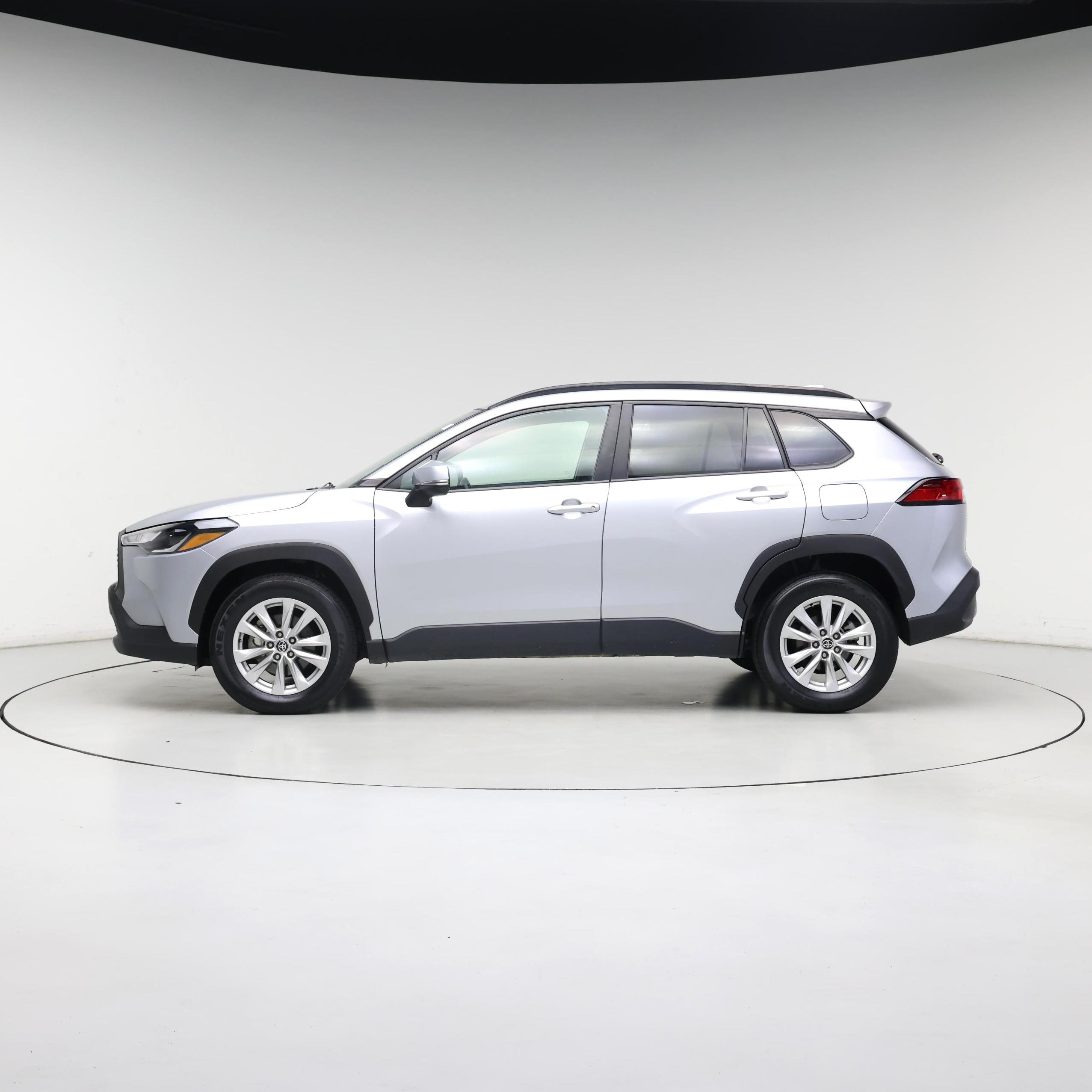 Thumbnail: 2022 Toyota Corolla Cross - 3