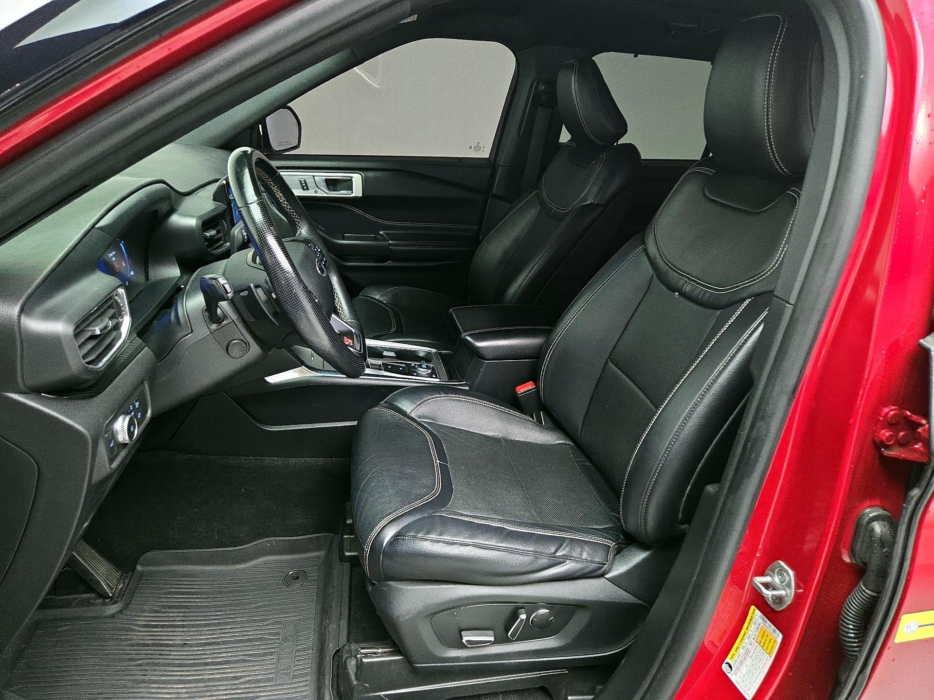 Thumbnail: 2020 Ford Explorer - 11