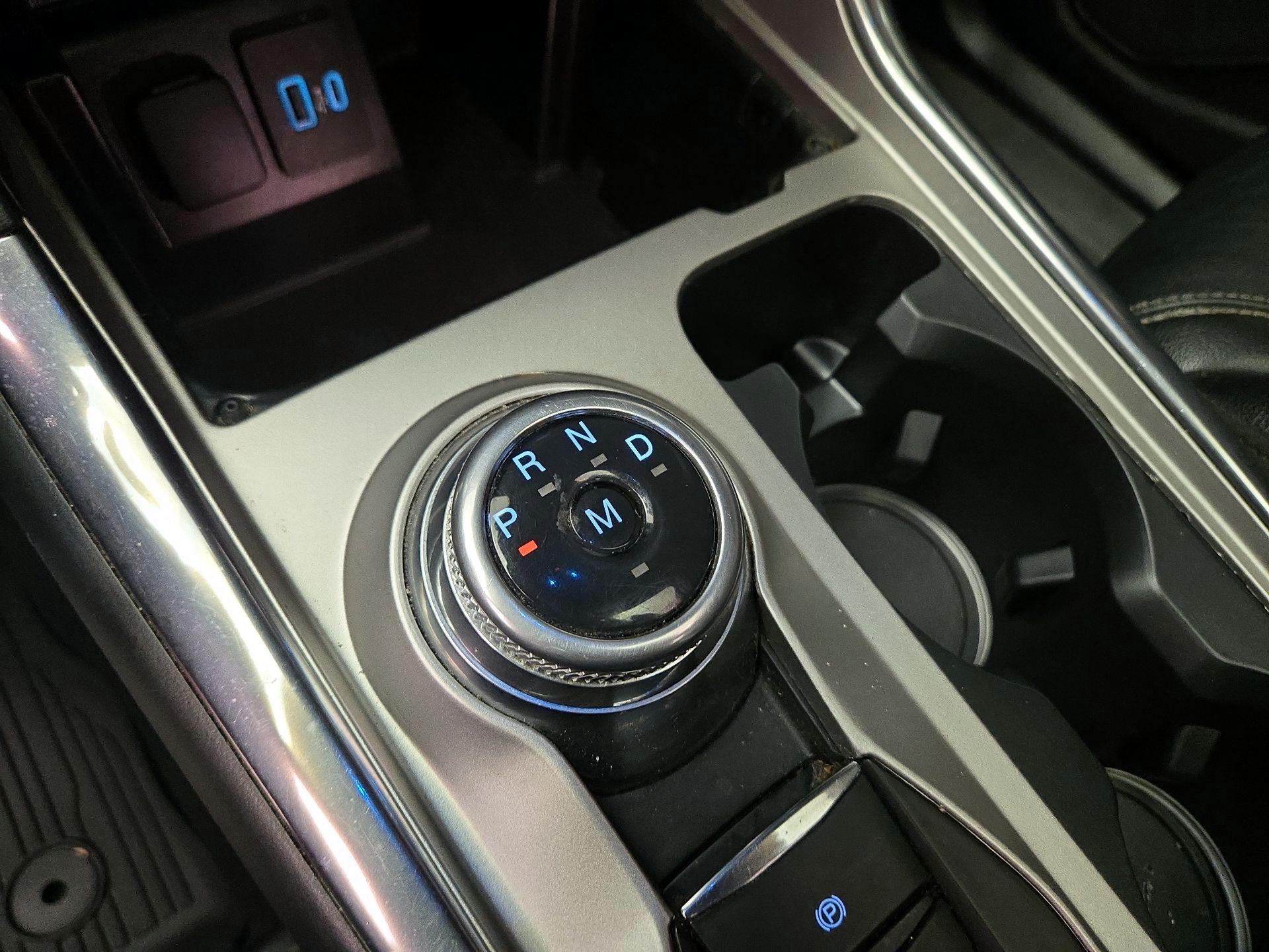 Thumbnail: 2020 Ford Explorer - 18