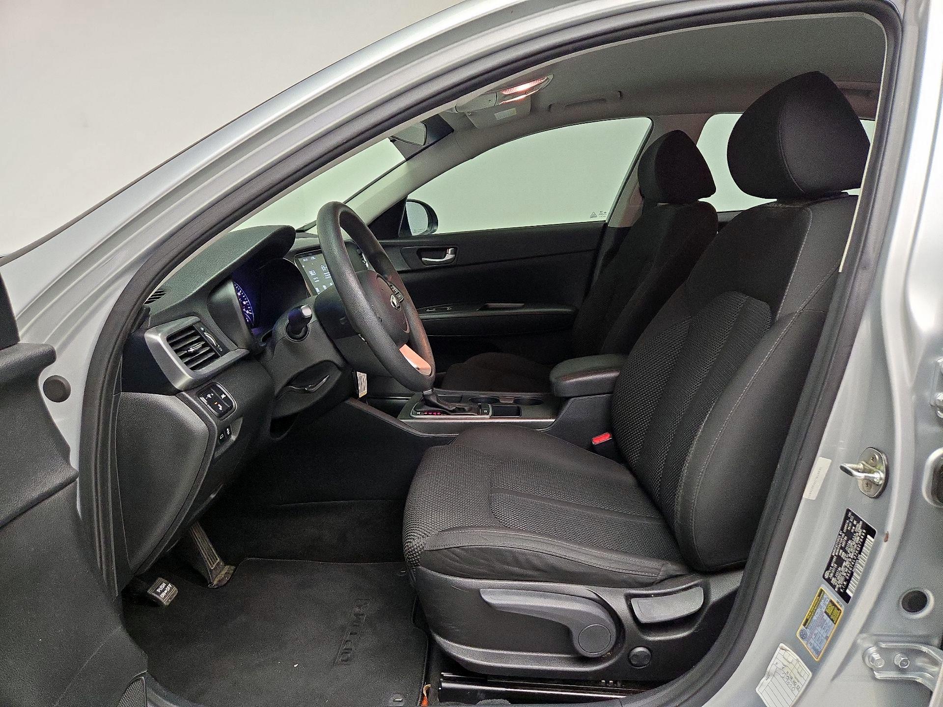 Thumbnail: 2019 Kia Optima - 11