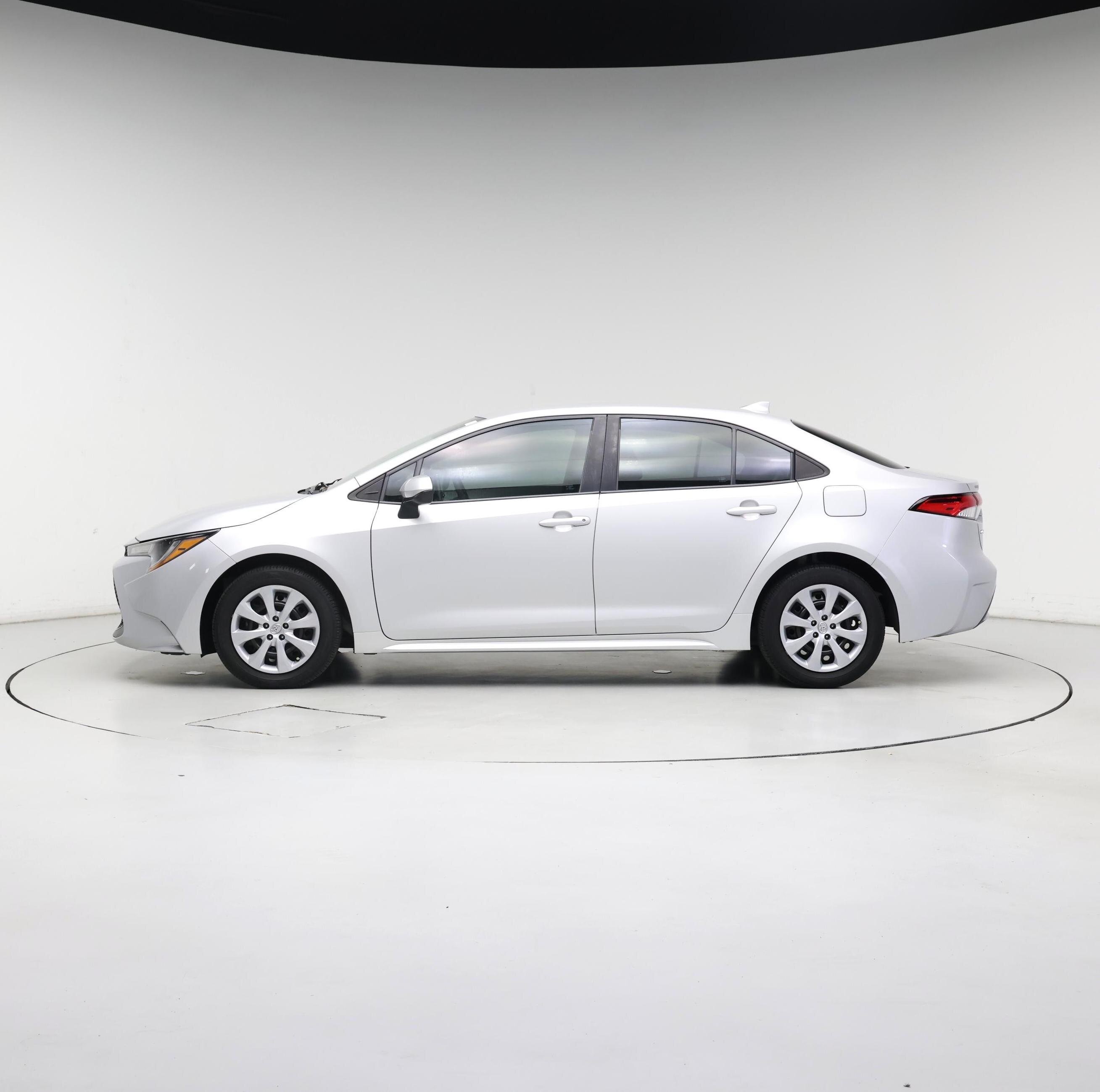 Thumbnail: 2021 Toyota Corolla - 3