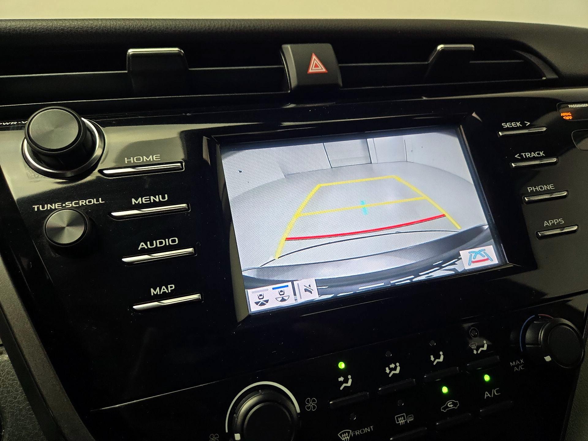 Thumbnail: 2019 Toyota Camry - 14