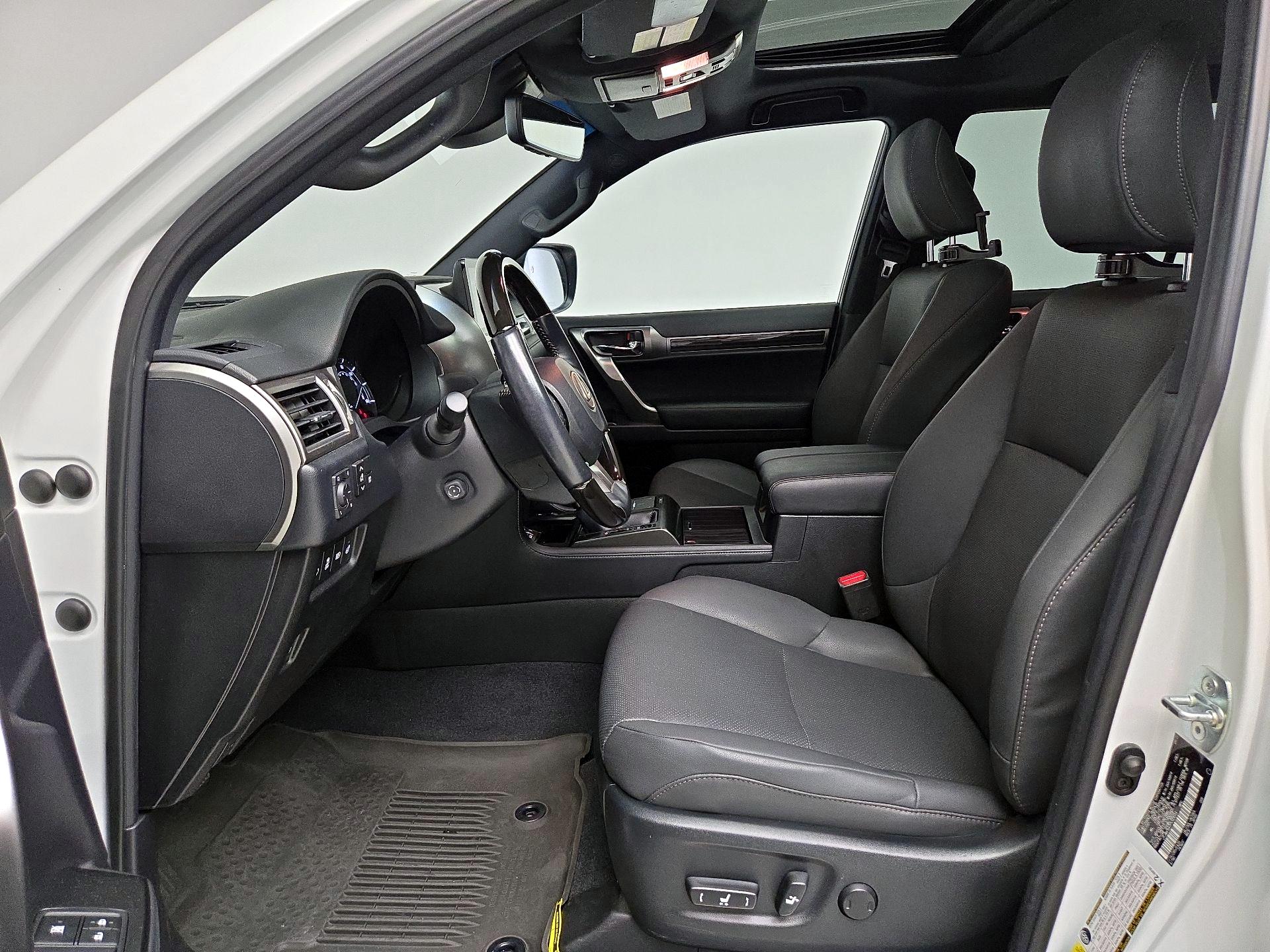 Thumbnail: 2023 Lexus GX - 11