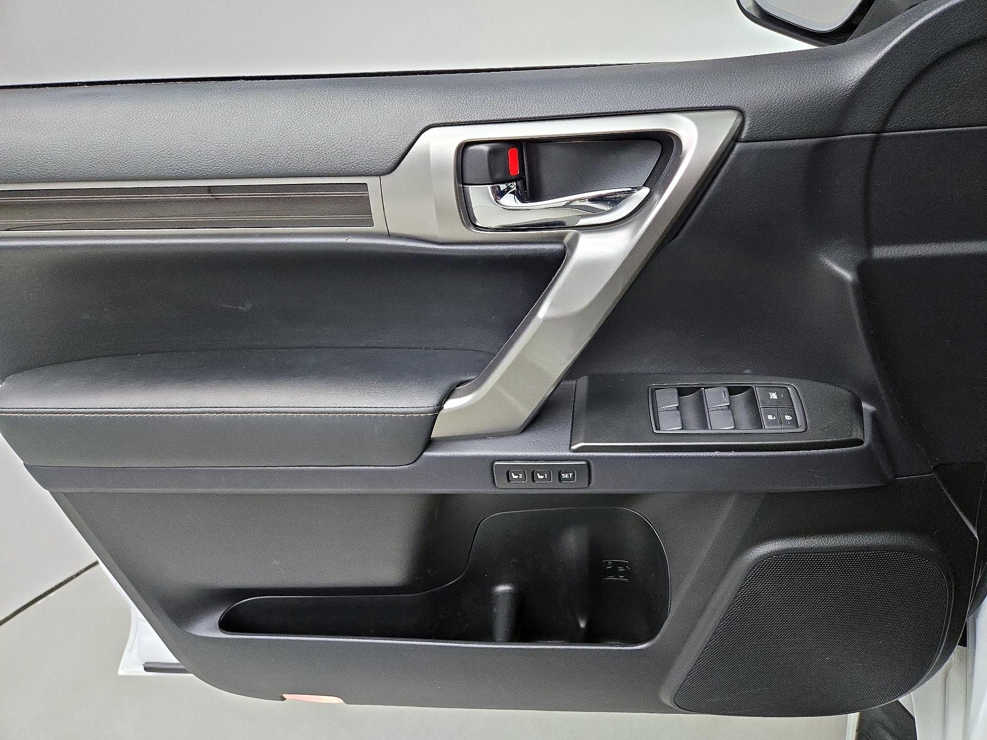 Thumbnail: 2023 Lexus GX - 12