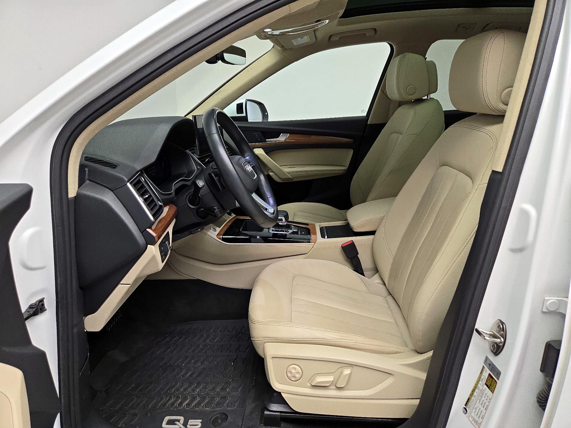 Thumbnail: 2021 Audi Q5 - 11