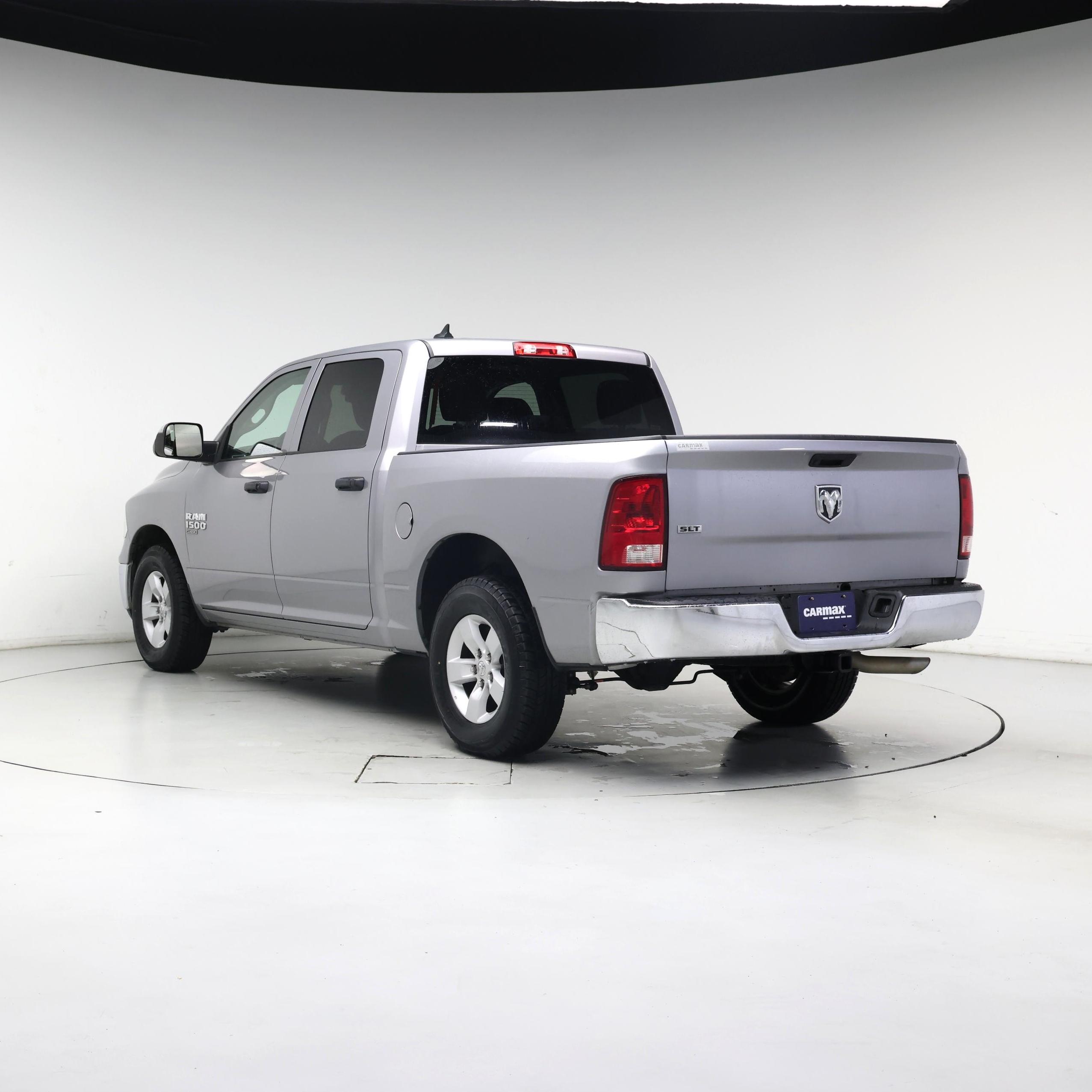 Thumbnail: 2022 RAM 1500 Classic - 2