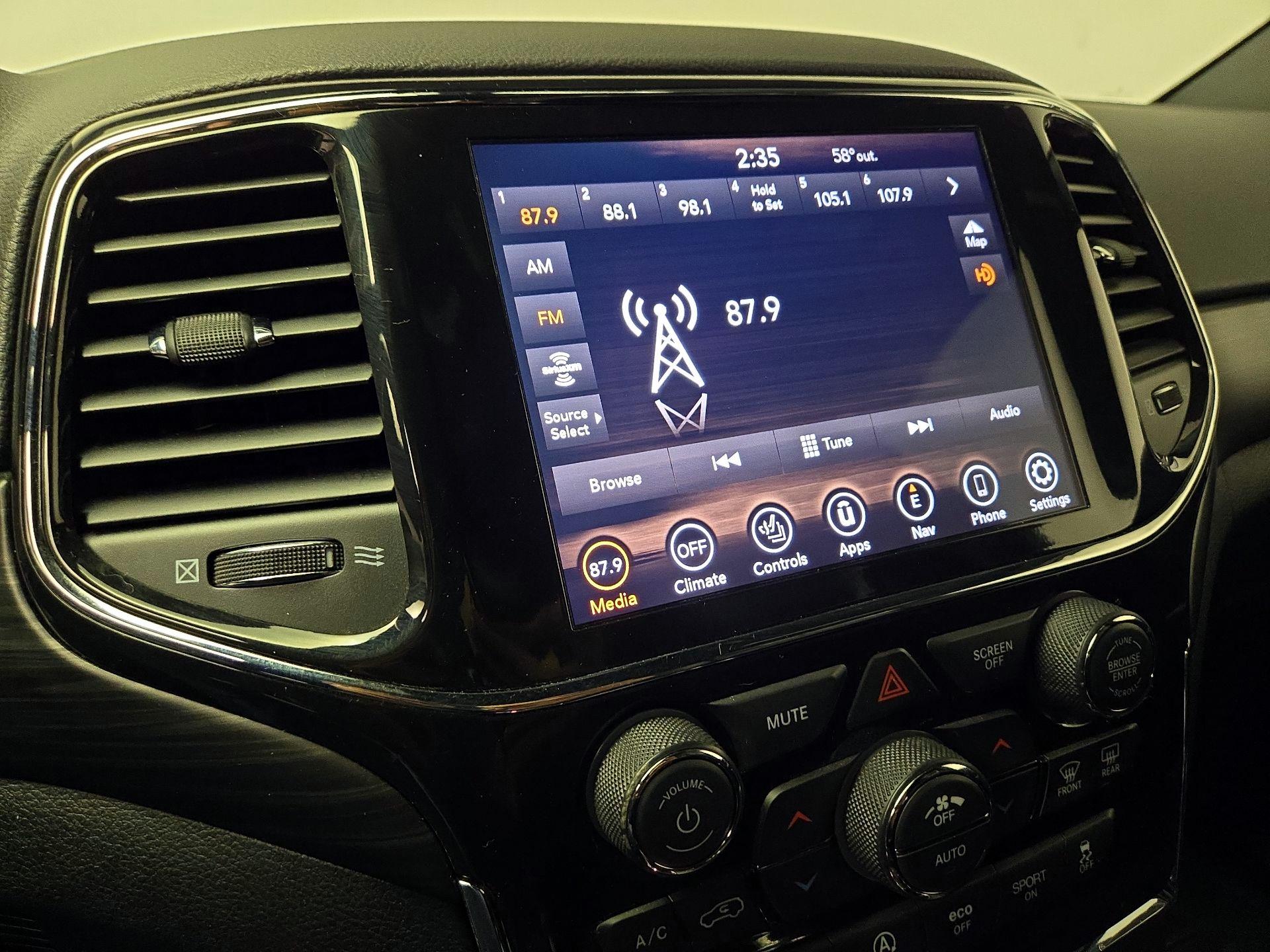 Thumbnail: 2021 Jeep Grand Cherokee - 16