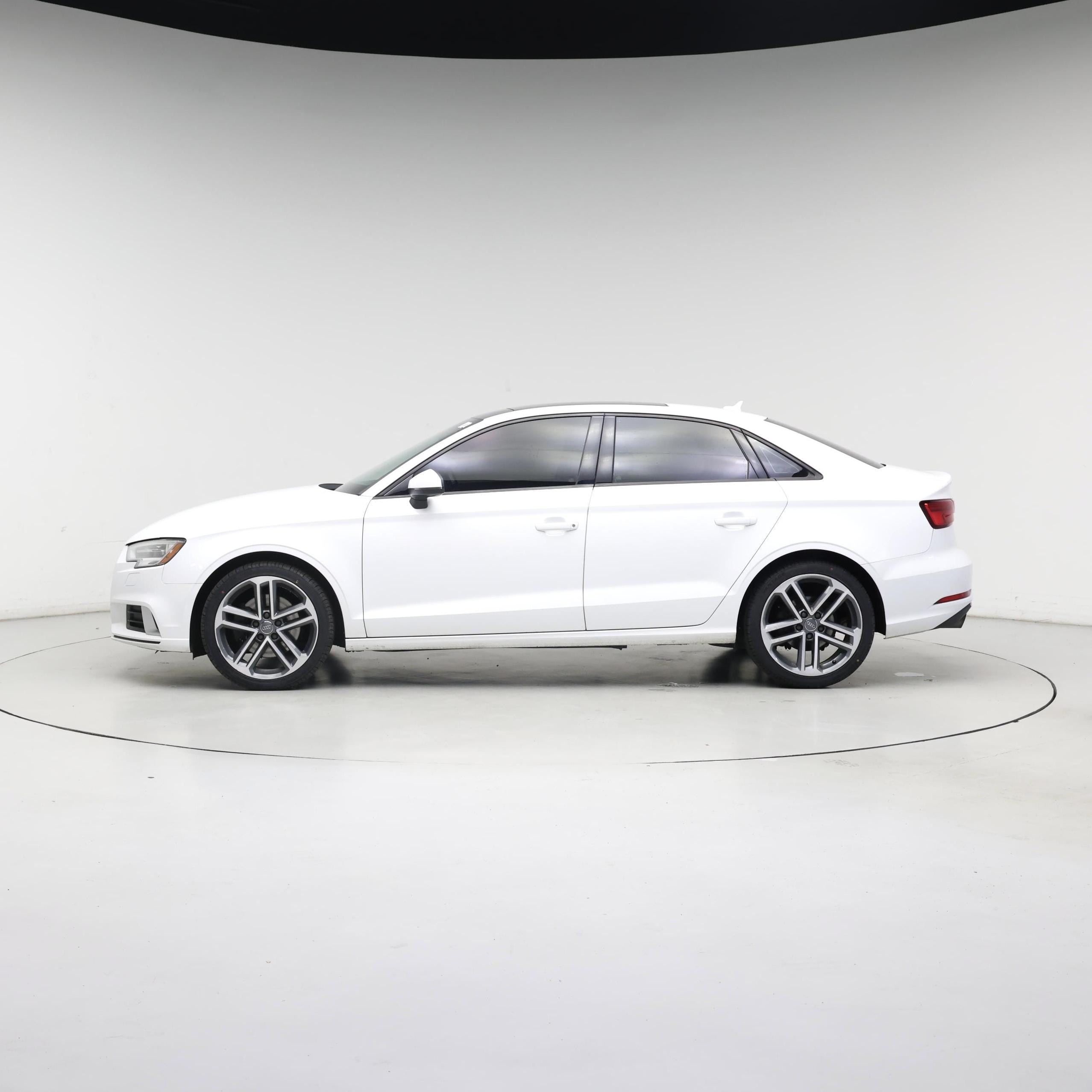 Thumbnail: 2018 Audi A3 - 3