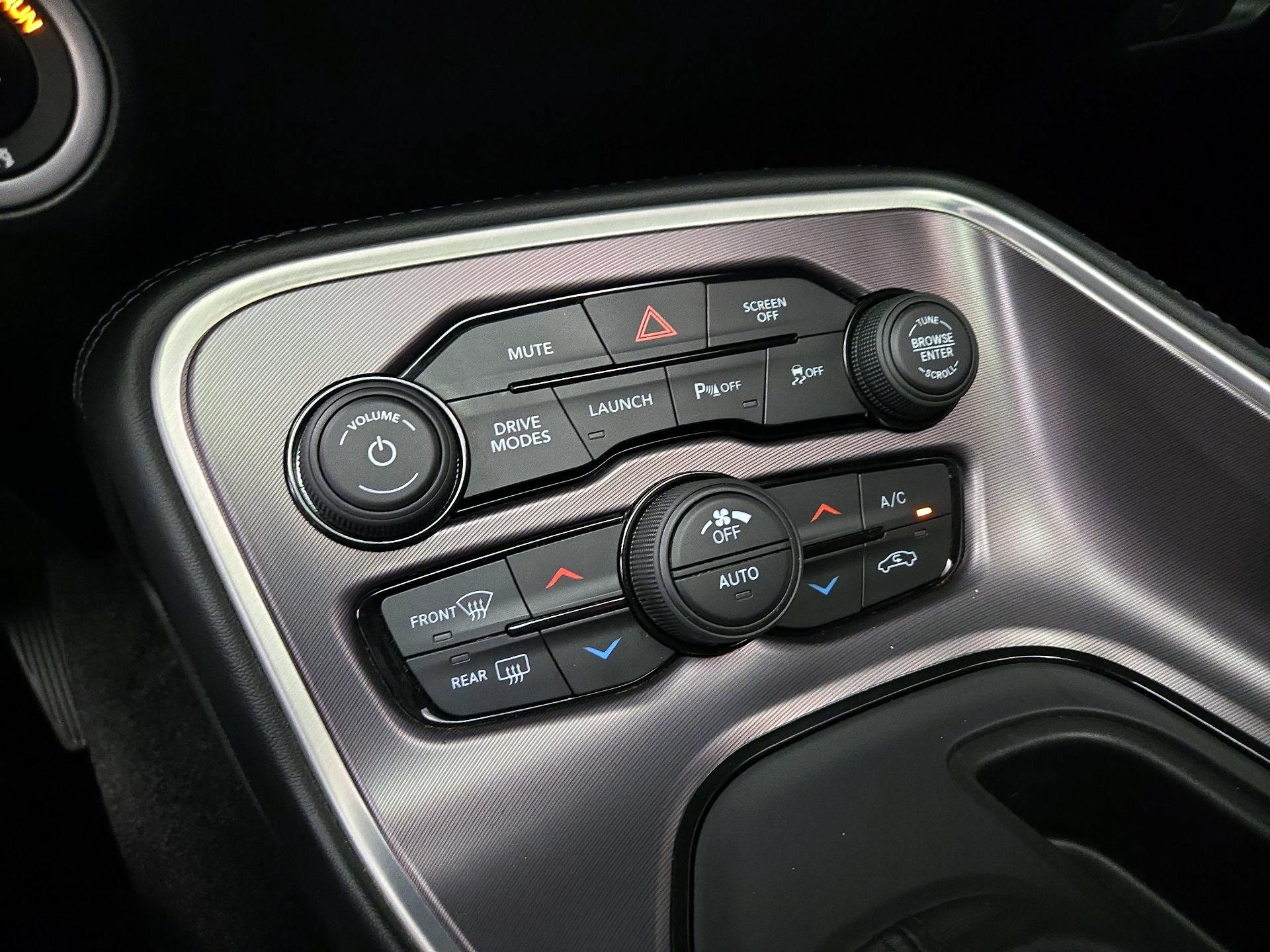 Thumbnail: 2021 Dodge Challenger - 17