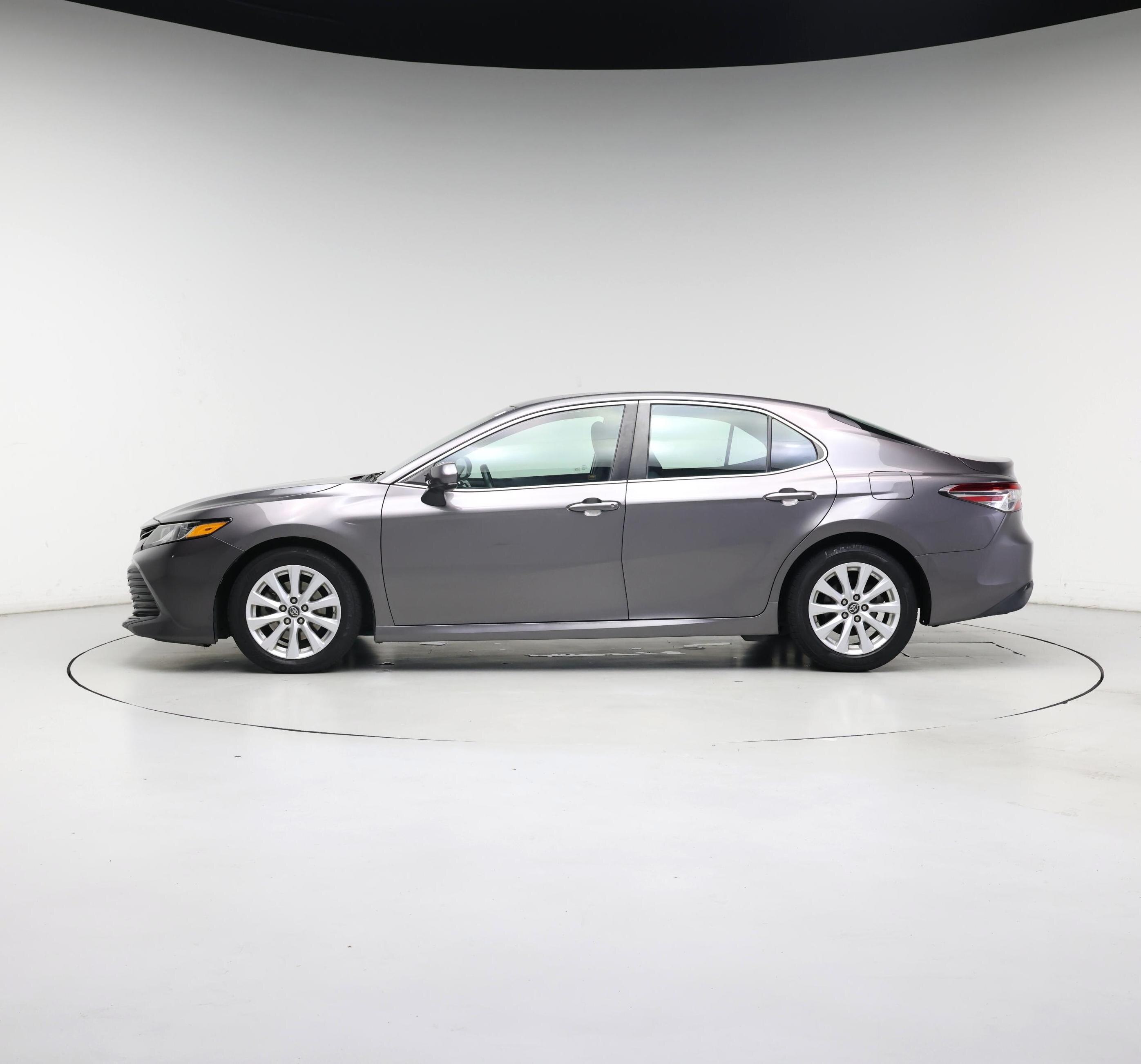 Thumbnail: 2018 Toyota Camry - 3