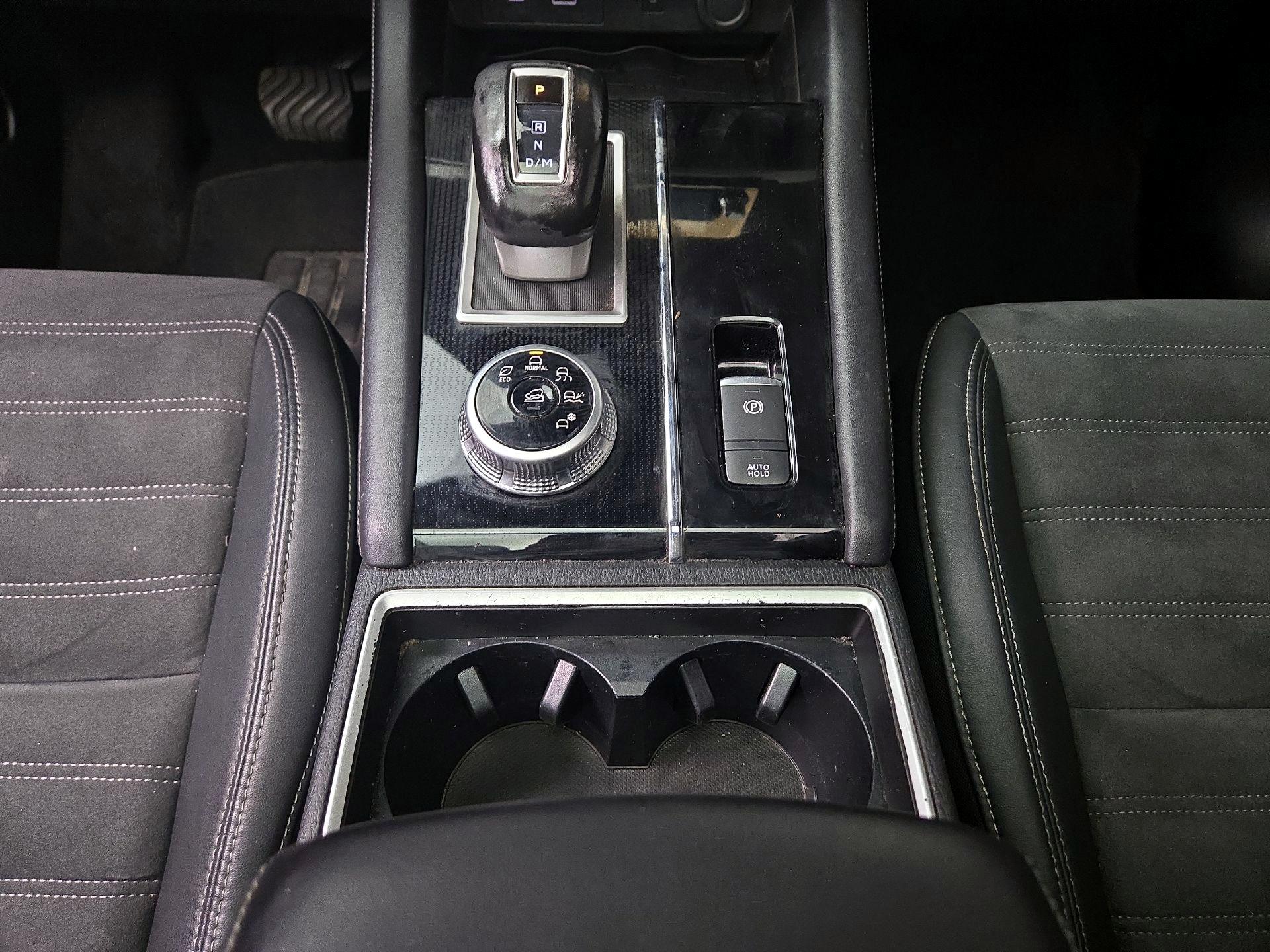 Thumbnail: 2022 Mitsubishi Outlander - 17