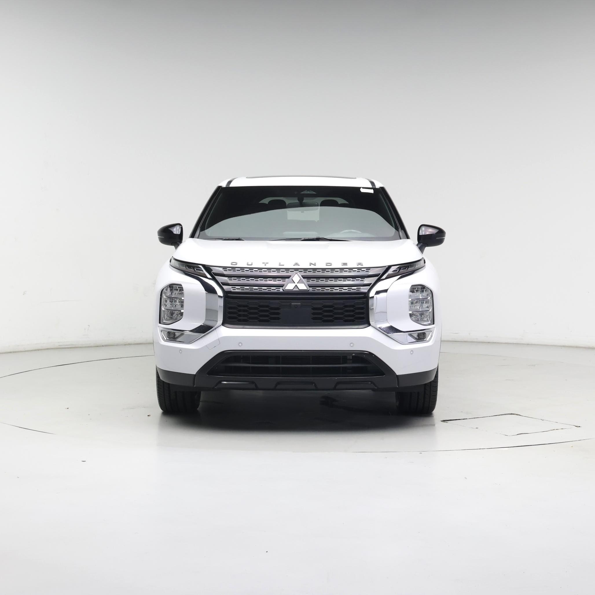 Thumbnail: 2022 Mitsubishi Outlander - 5