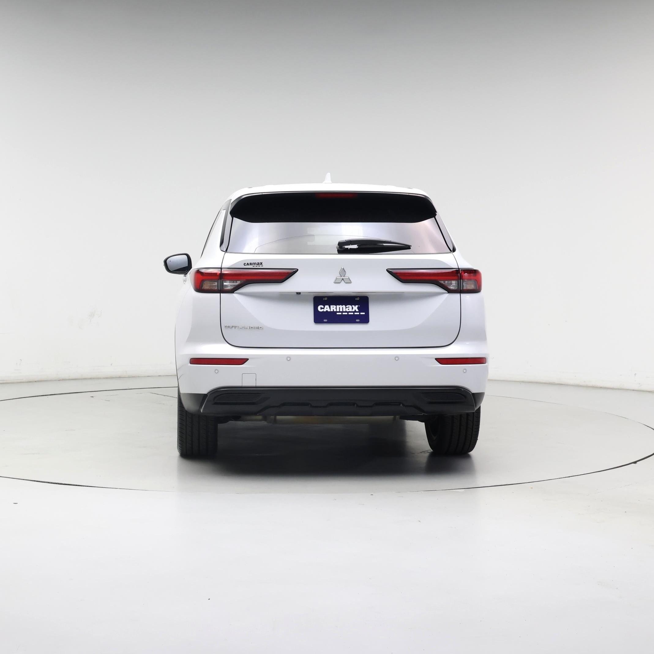 Thumbnail: 2022 Mitsubishi Outlander - 6