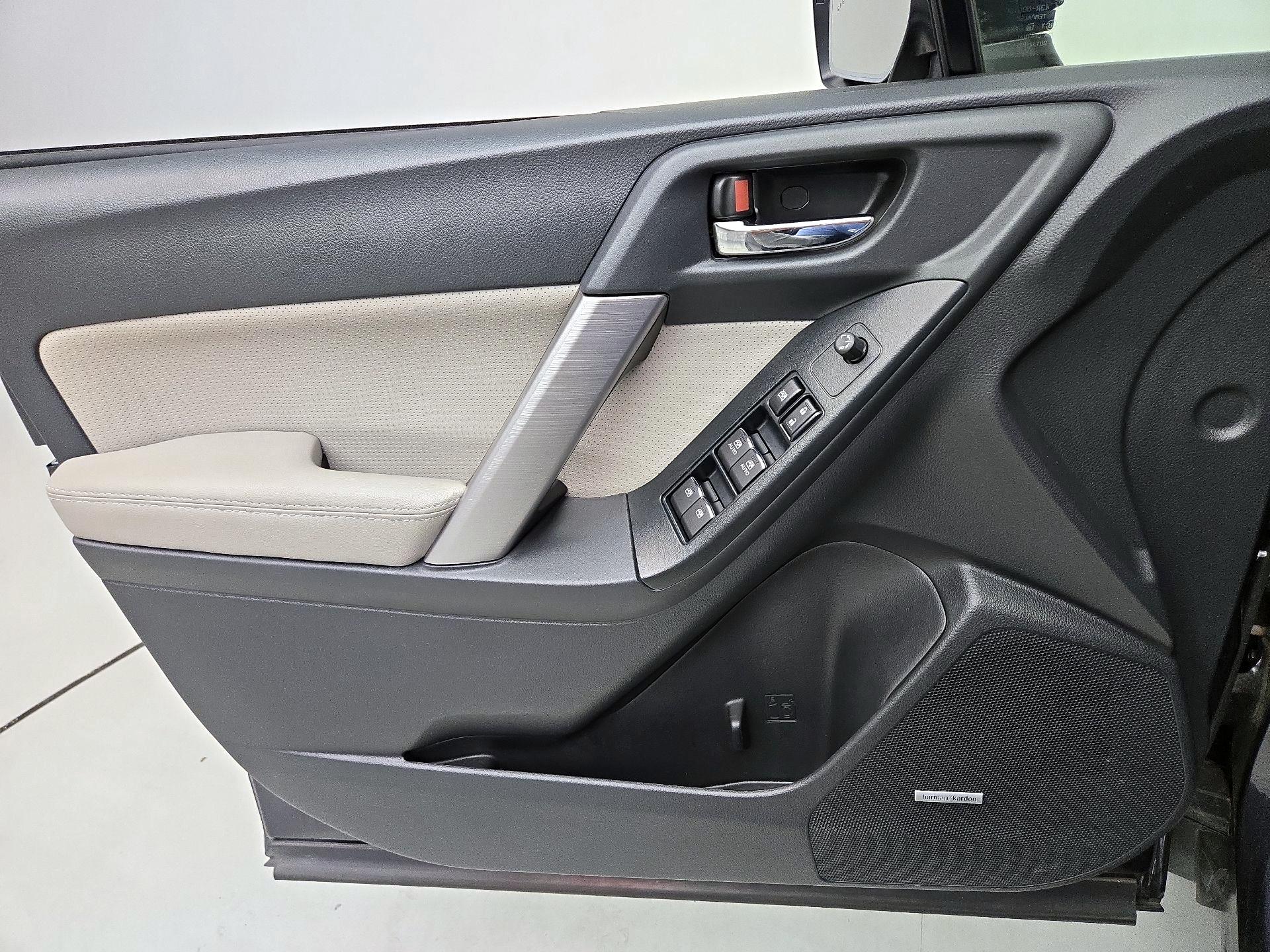 Thumbnail: 2017 Subaru Forester - 12