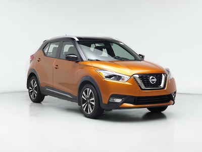 Orange 2019 Nissan Kicks SR