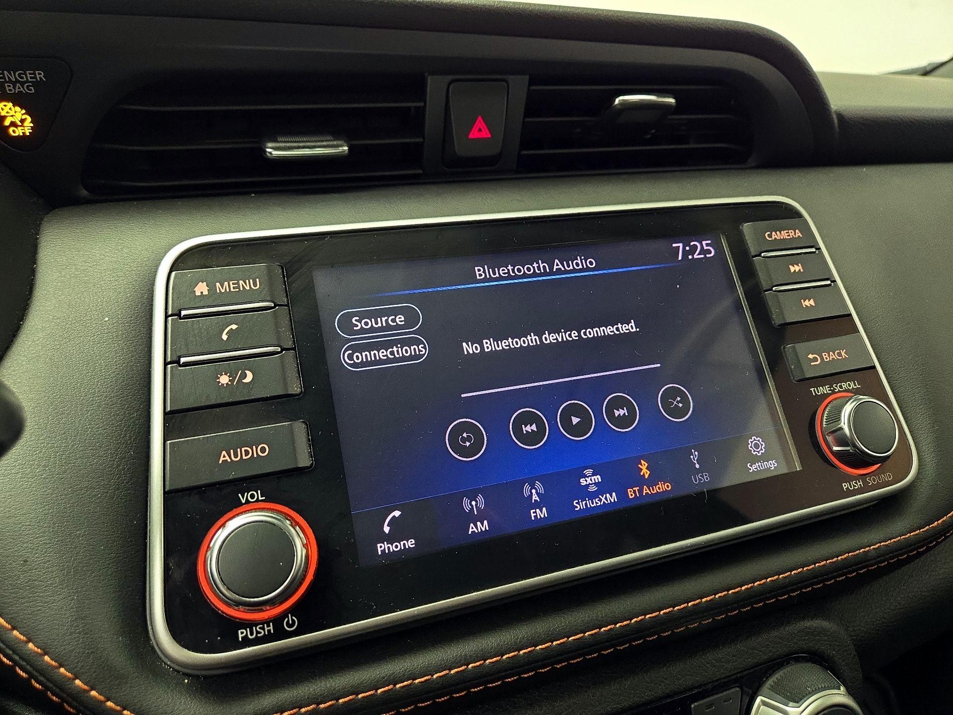 Thumbnail: 2019 Nissan Kicks - 15