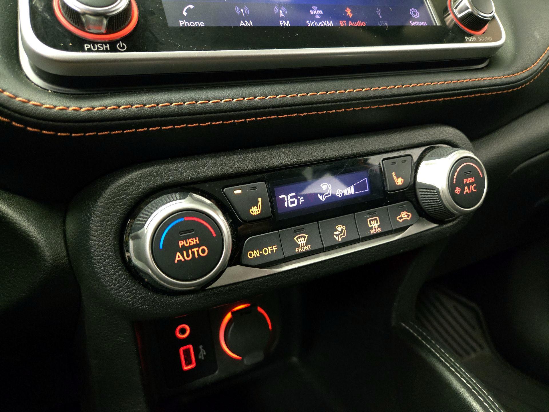 Thumbnail: 2019 Nissan Kicks - 16