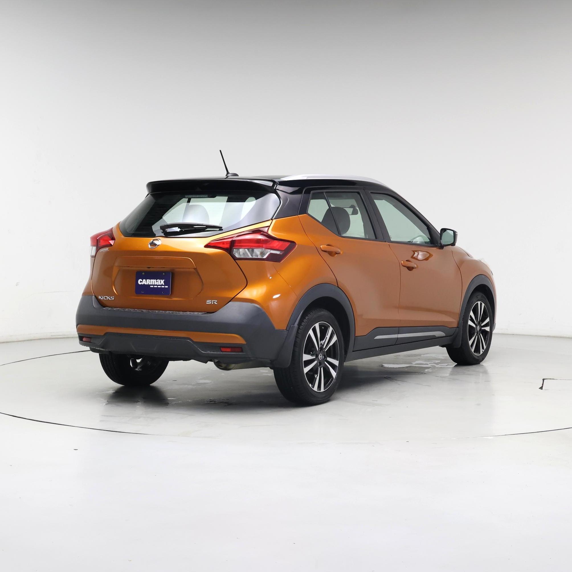 Thumbnail: 2019 Nissan Kicks - 8