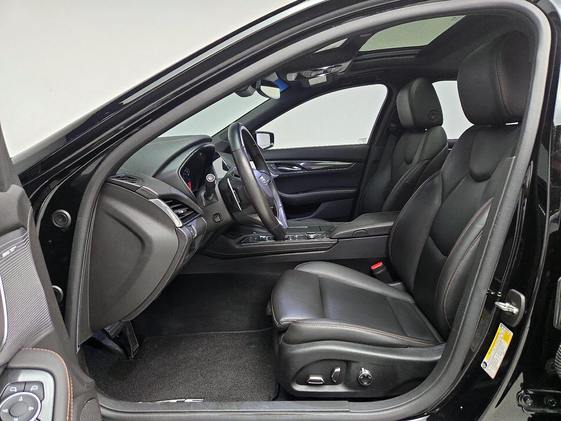 Thumbnail: 2022 Cadillac CT5 - 11