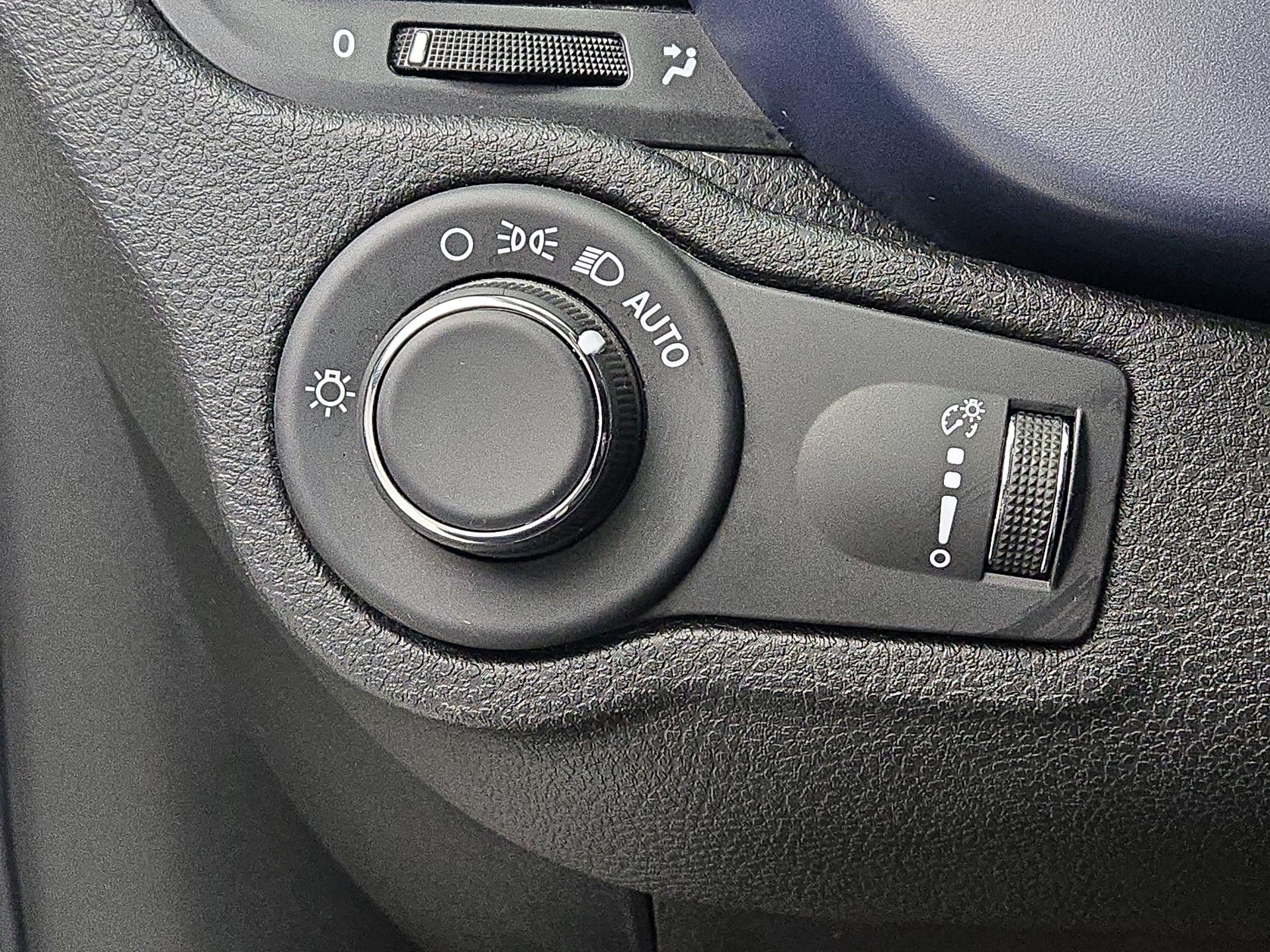 Thumbnail: 2022 Fiat 500X - 13