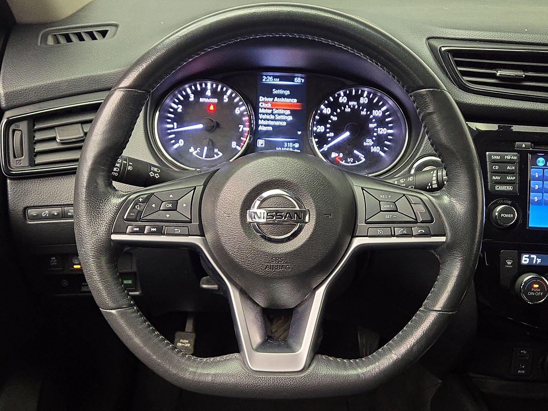 Thumbnail: 2017 Nissan Rogue - 10