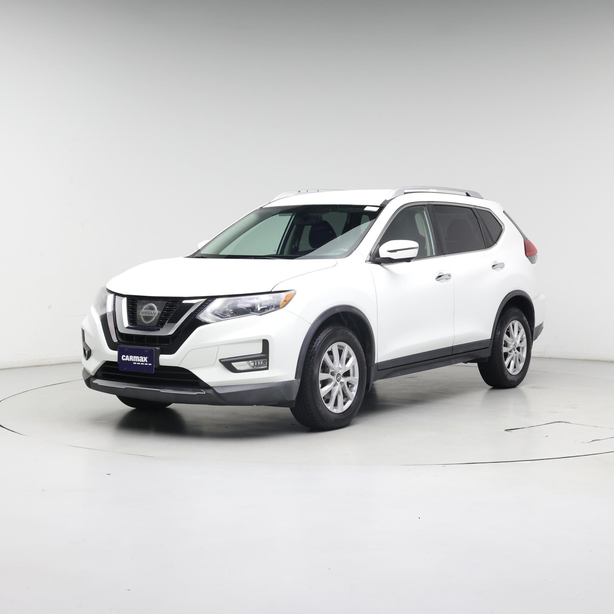 Thumbnail: 2017 Nissan Rogue - 4