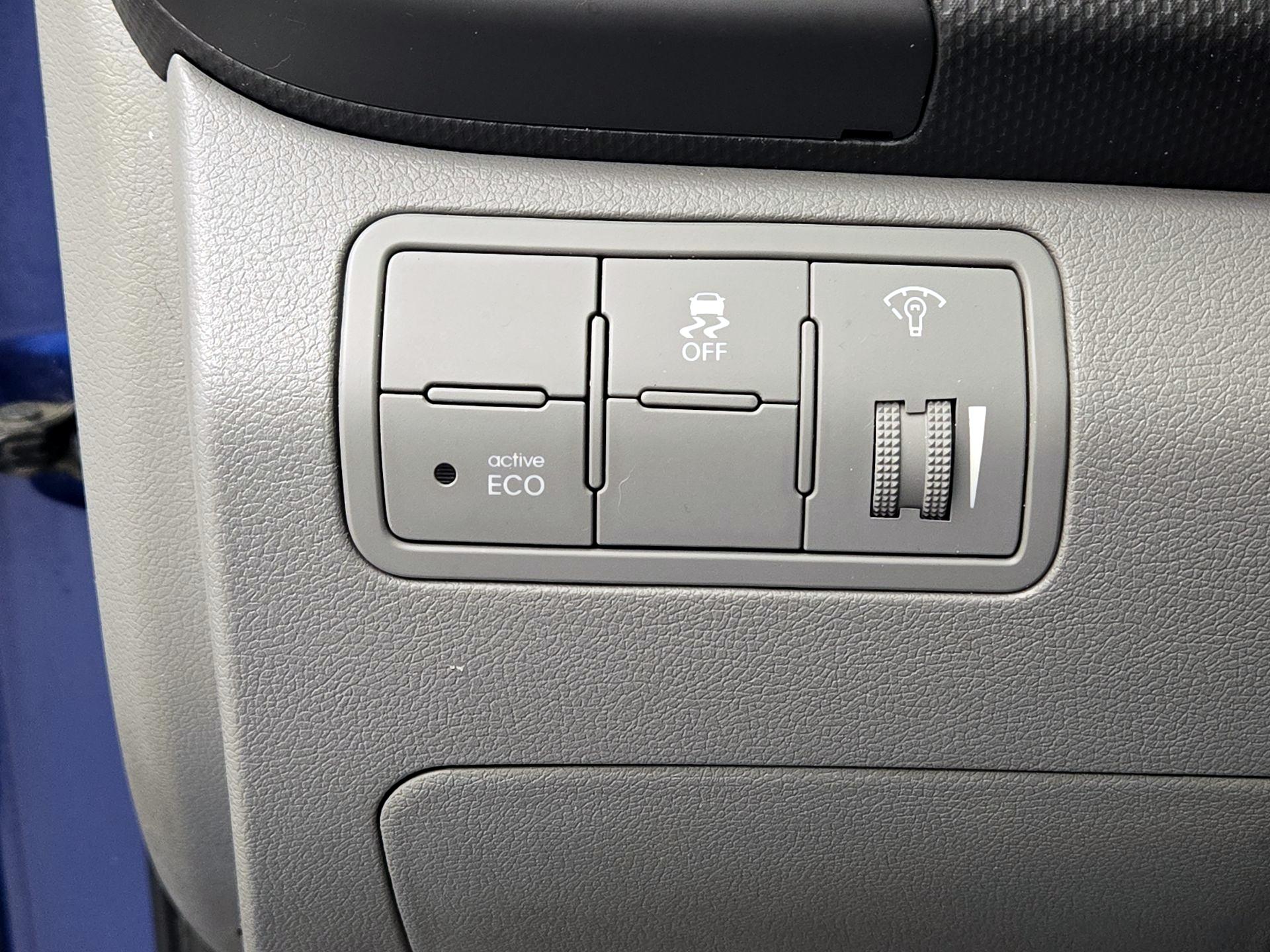 Thumbnail: 2016 Hyundai Accent - 13