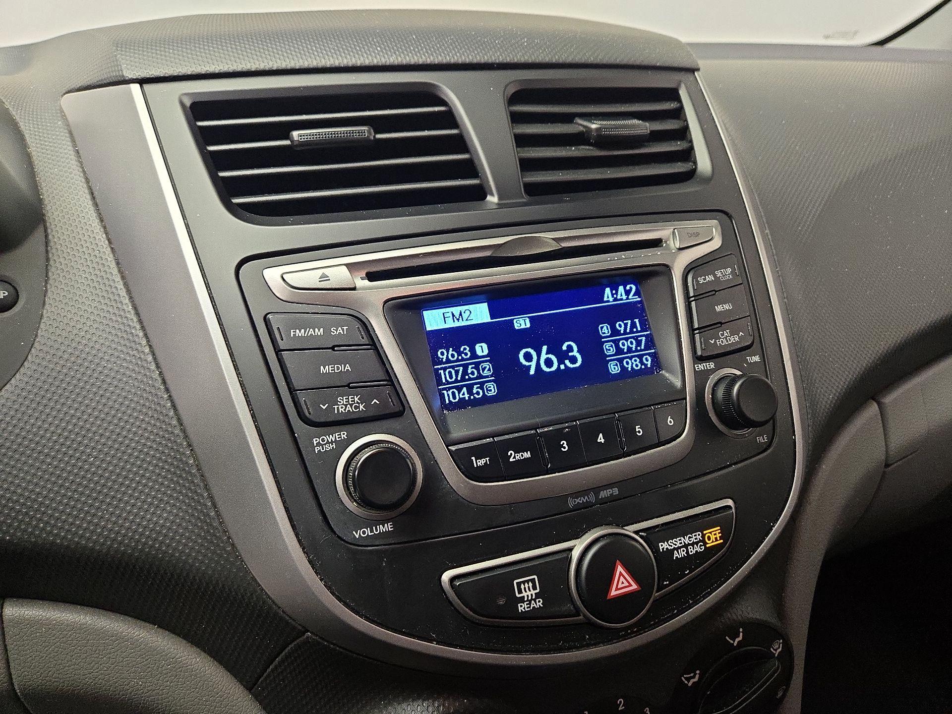 Thumbnail: 2016 Hyundai Accent - 14