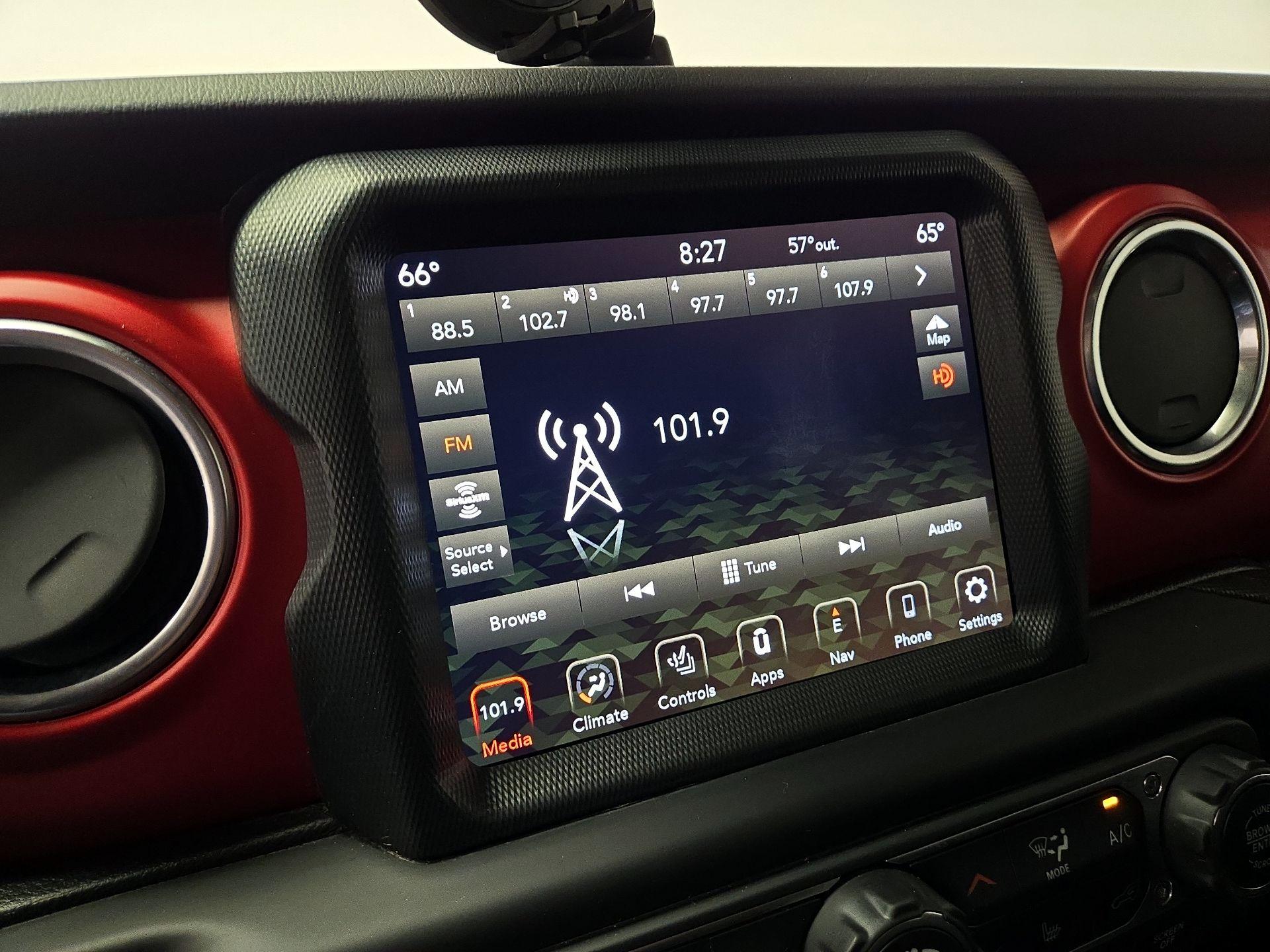 Thumbnail: 2021 Jeep Wrangler - 16