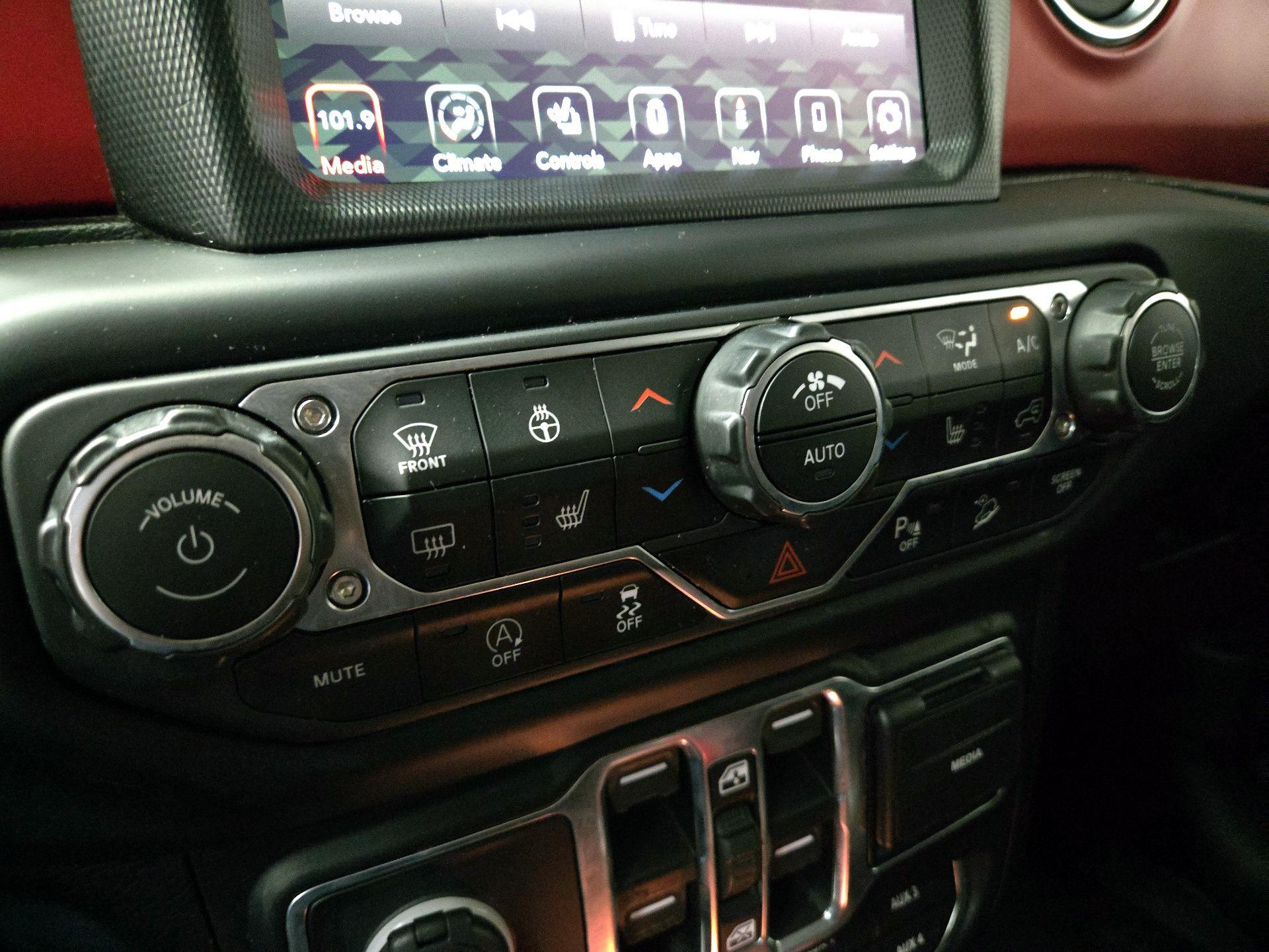 Thumbnail: 2021 Jeep Wrangler - 17