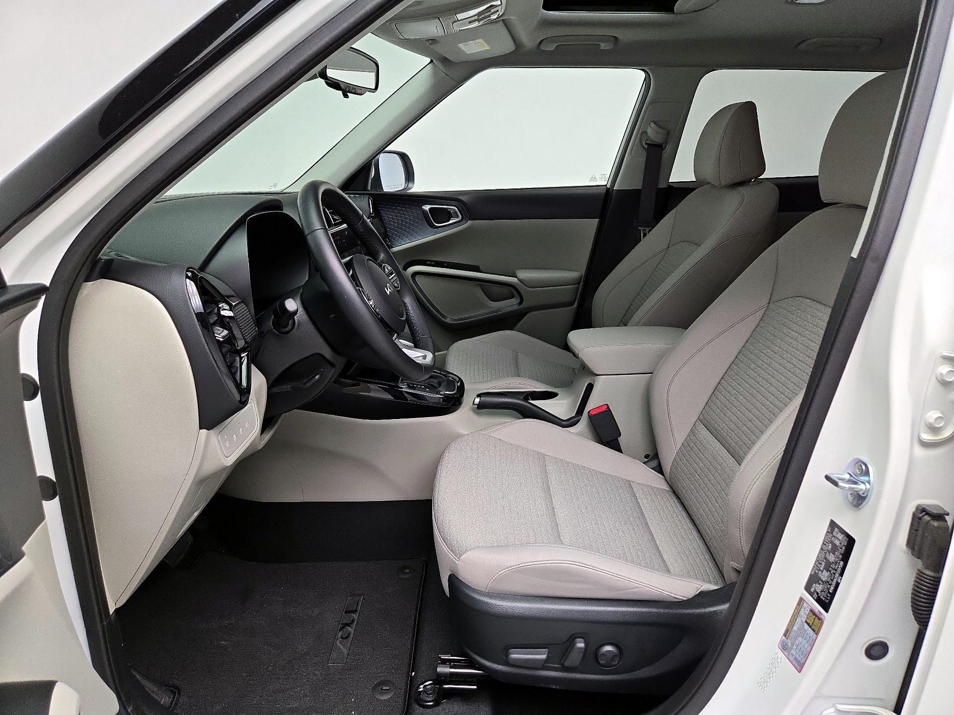 Thumbnail: 2024 Kia Soul - 11