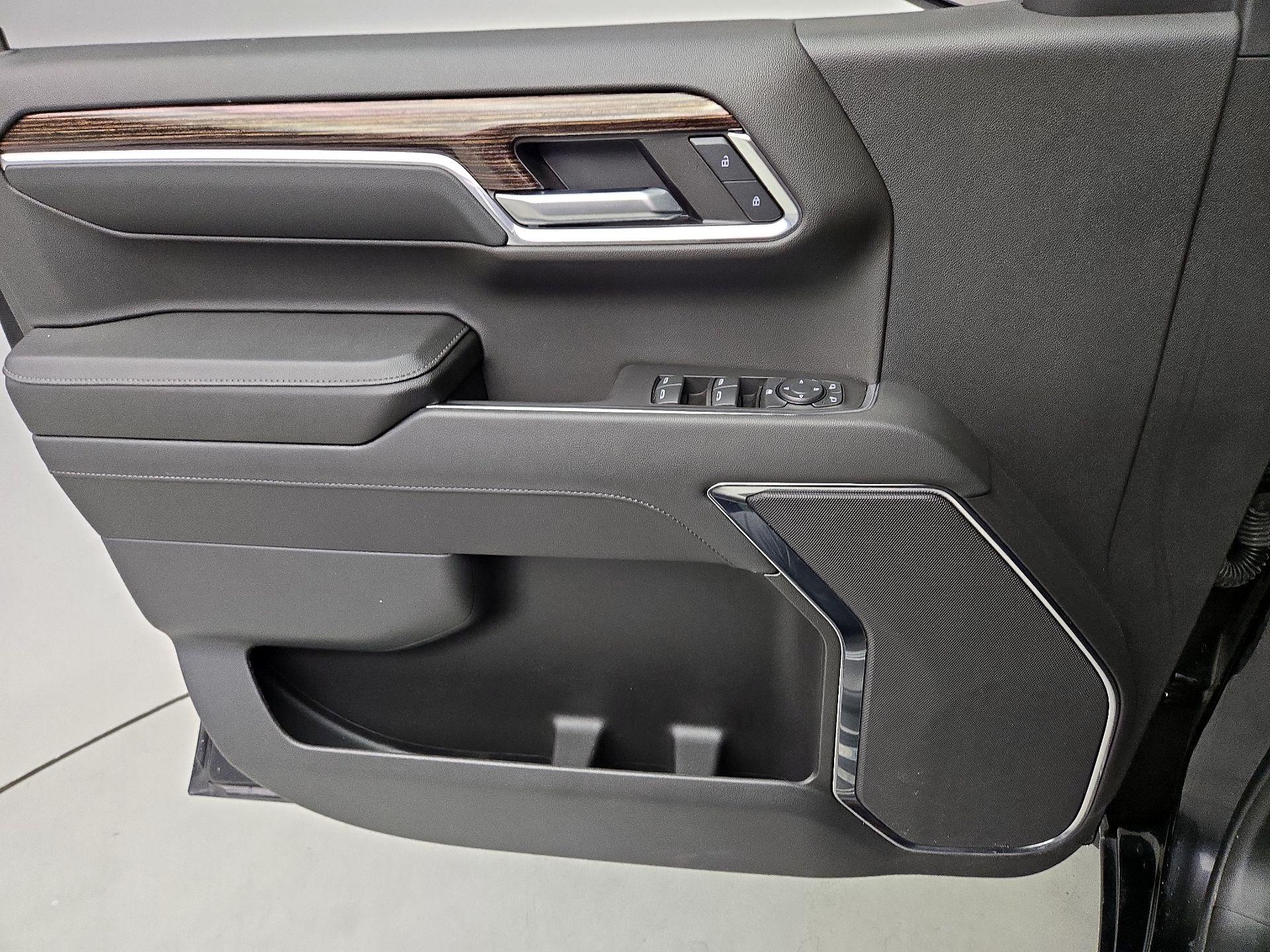 Thumbnail: 2024 GMC Sierra 1500 - 12