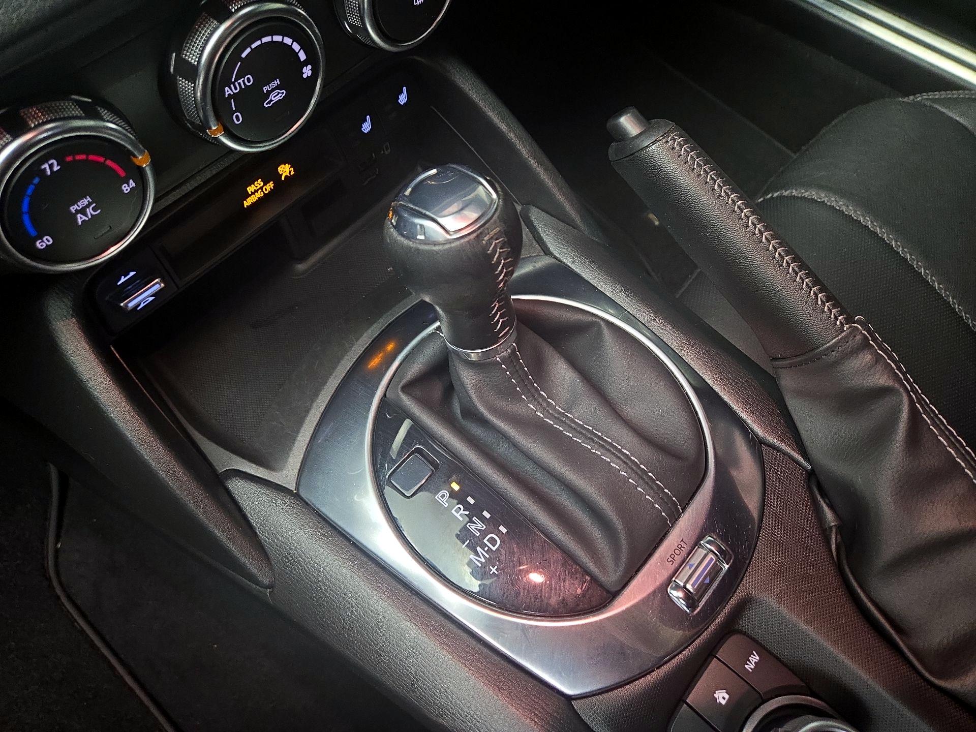 Thumbnail: 2021 Mazda MX-5 Miata - 17