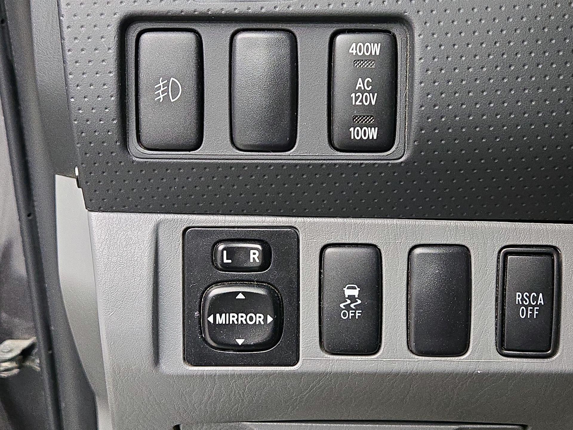 Thumbnail: 2014 Toyota Tacoma - 13