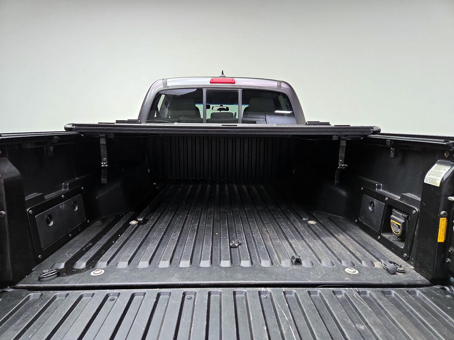 Thumbnail: 2014 Toyota Tacoma - 20