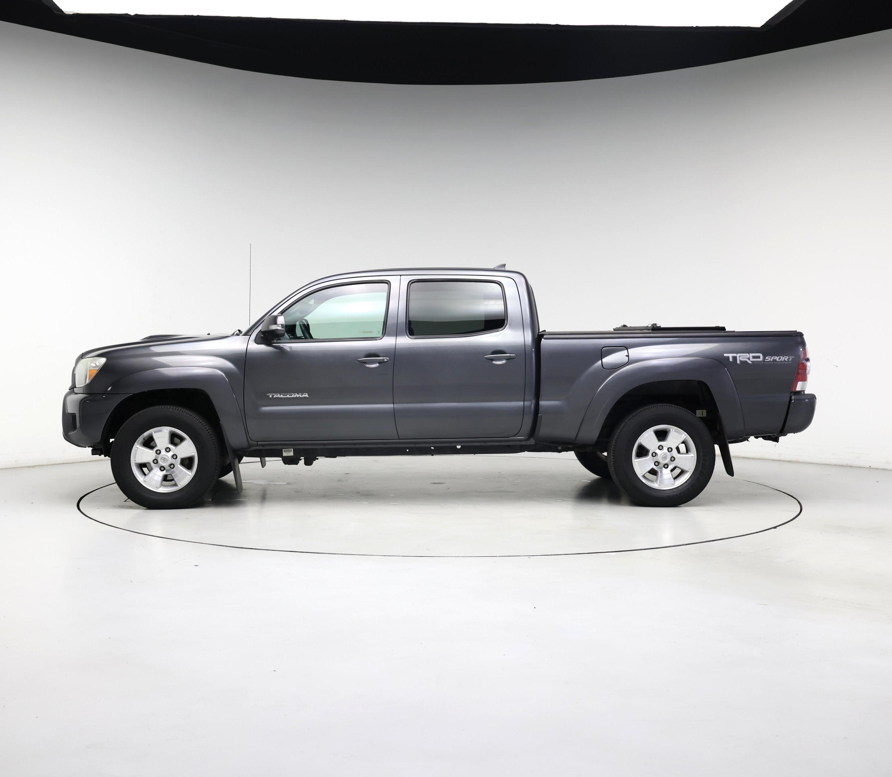 Thumbnail: 2014 Toyota Tacoma - 3