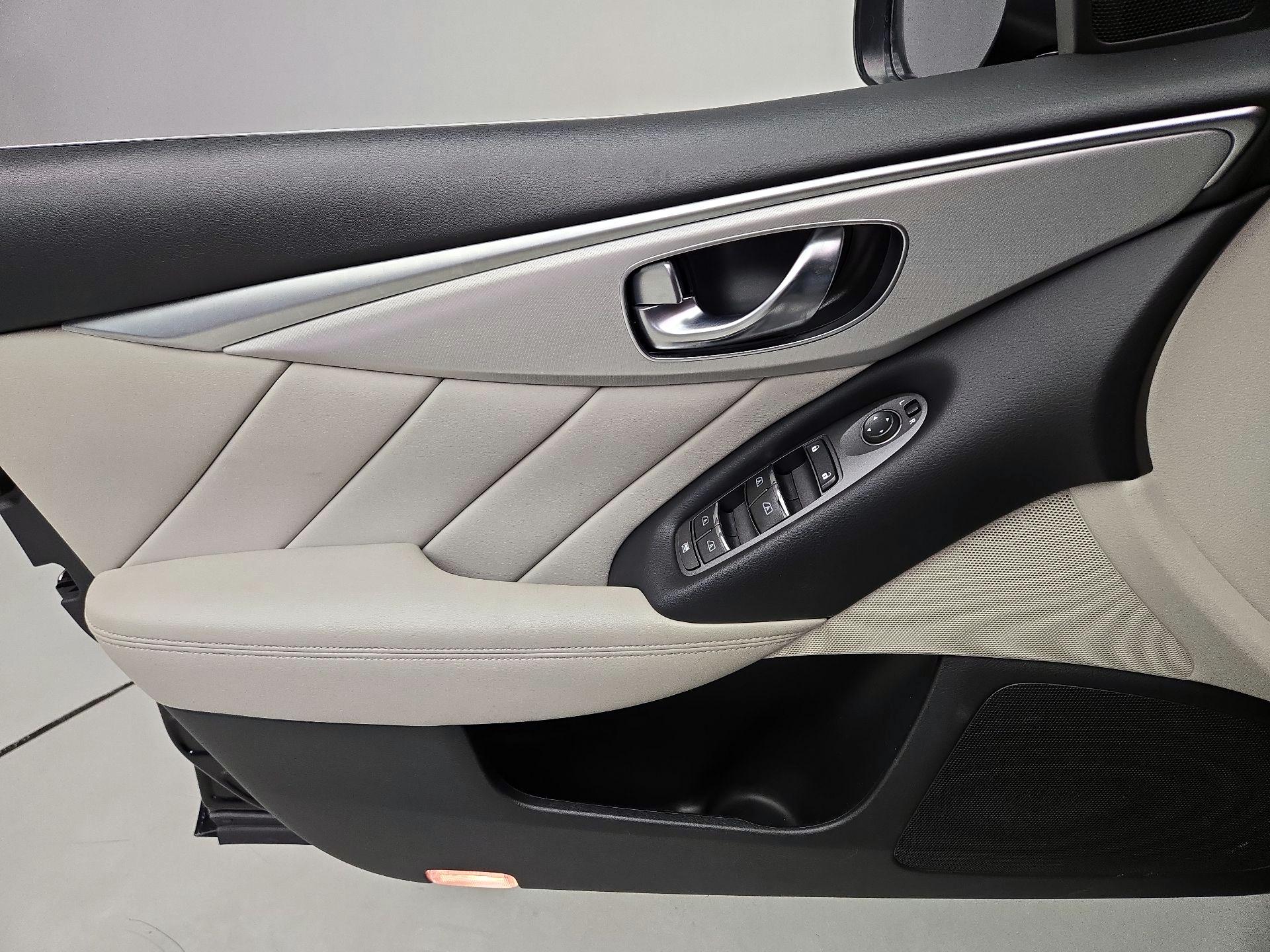 Thumbnail: 2021 INFINITI Q50 - 12